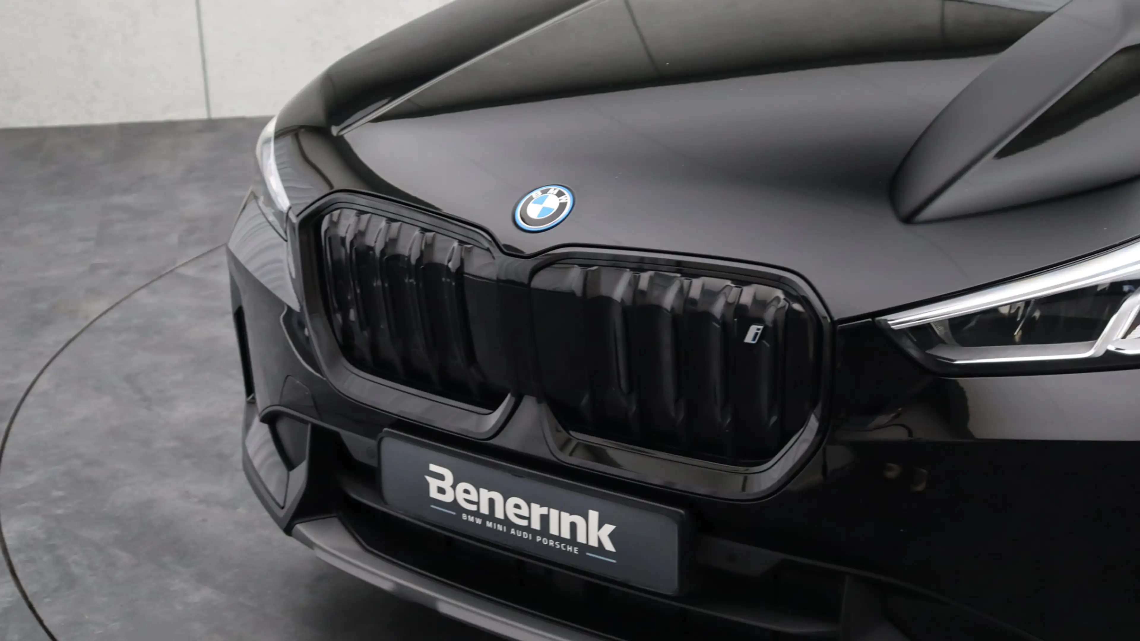 BMW iX1 xDrive30 Launch Edition | Leder | Achteruitrijcame — photo 14