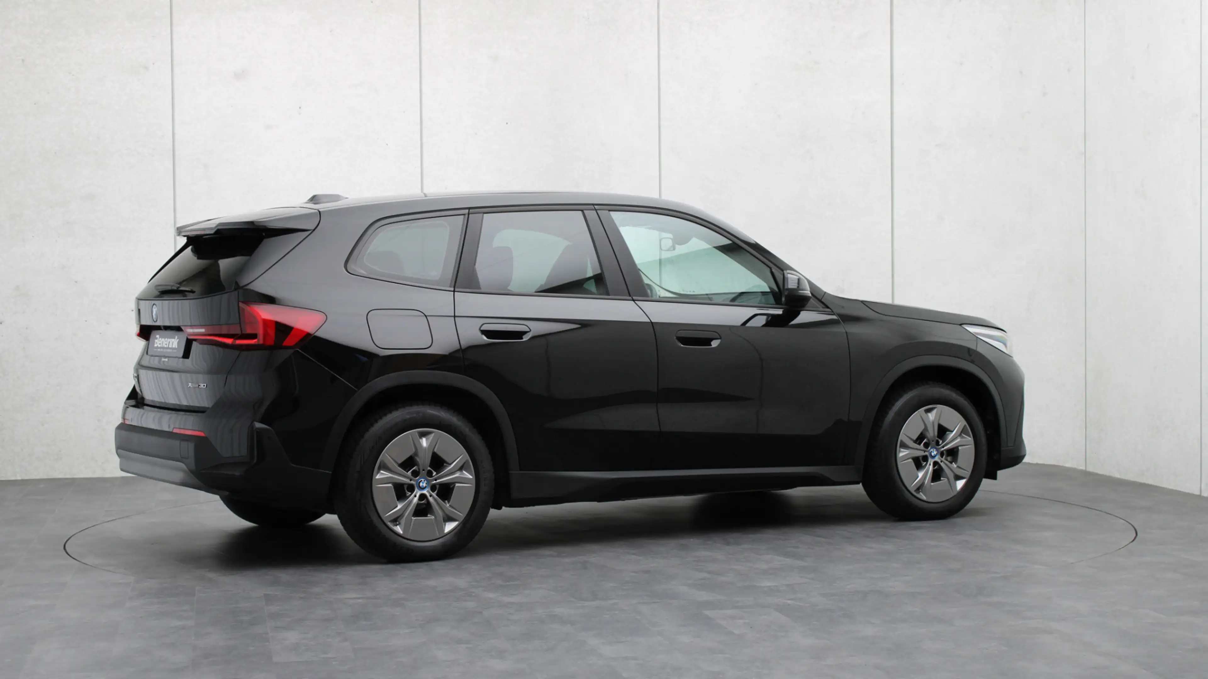 BMW iX1 xDrive30 Launch Edition | Leder | Achteruitrijcame — photo 25