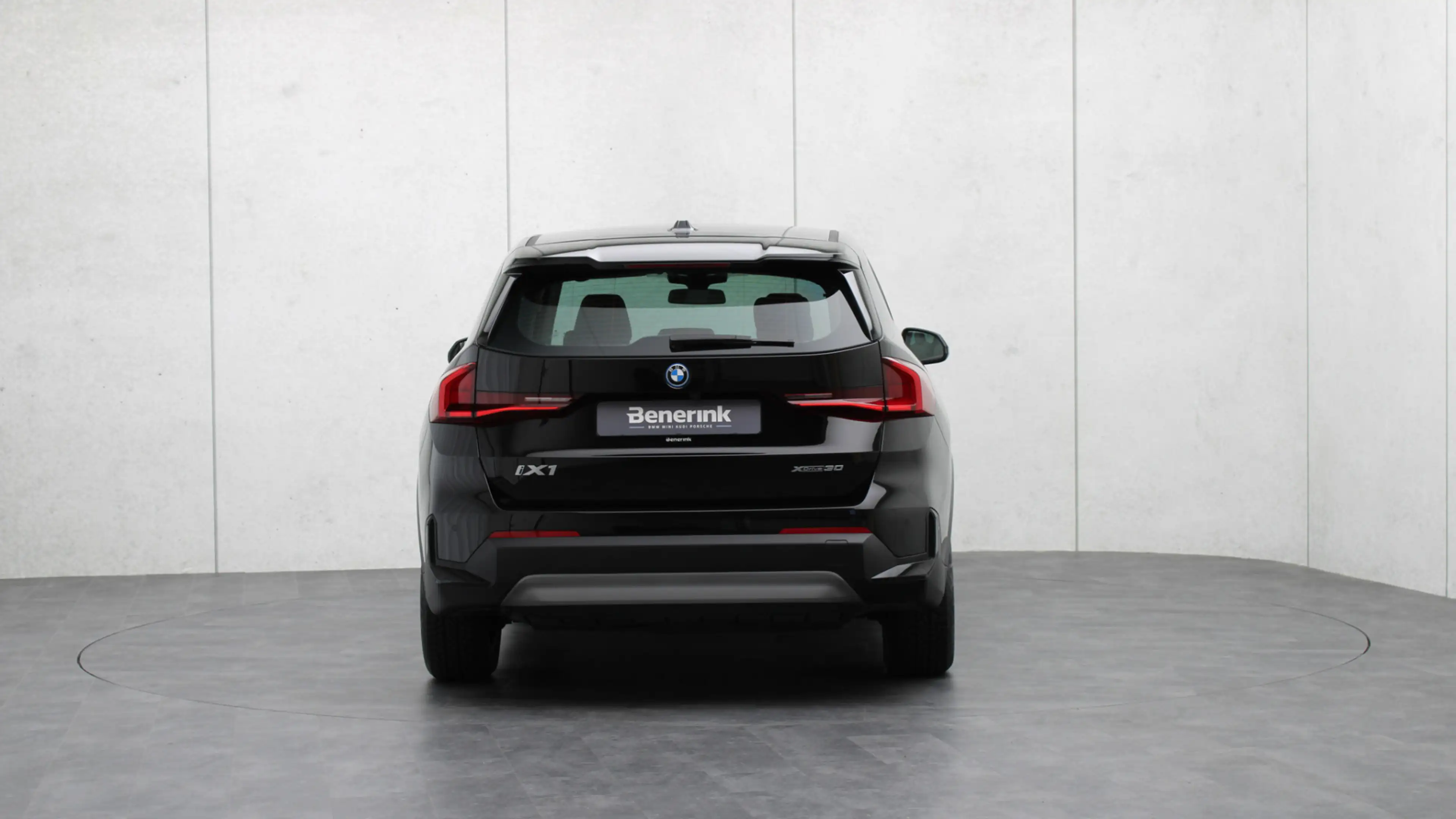 BMW iX1 xDrive30 Launch Edition | Leder | Achteruitrijcame — photo 24