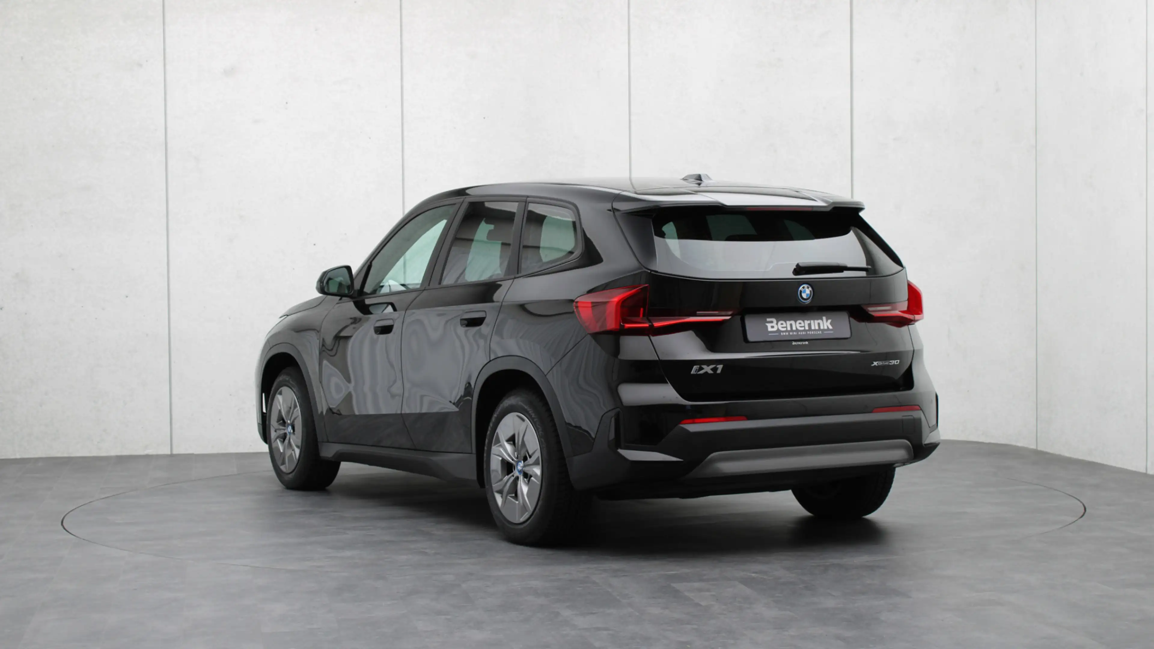 BMW iX1 xDrive30 Launch Edition | Leder | Achteruitrijcame — photo 3