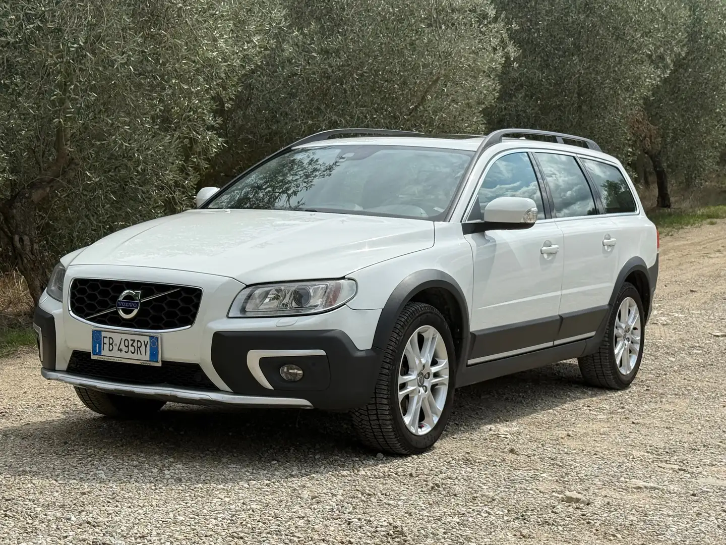 Volvo XC70 XC70 III 20072.4 d5 Summum awd 220cv geartronic Bianco - 1