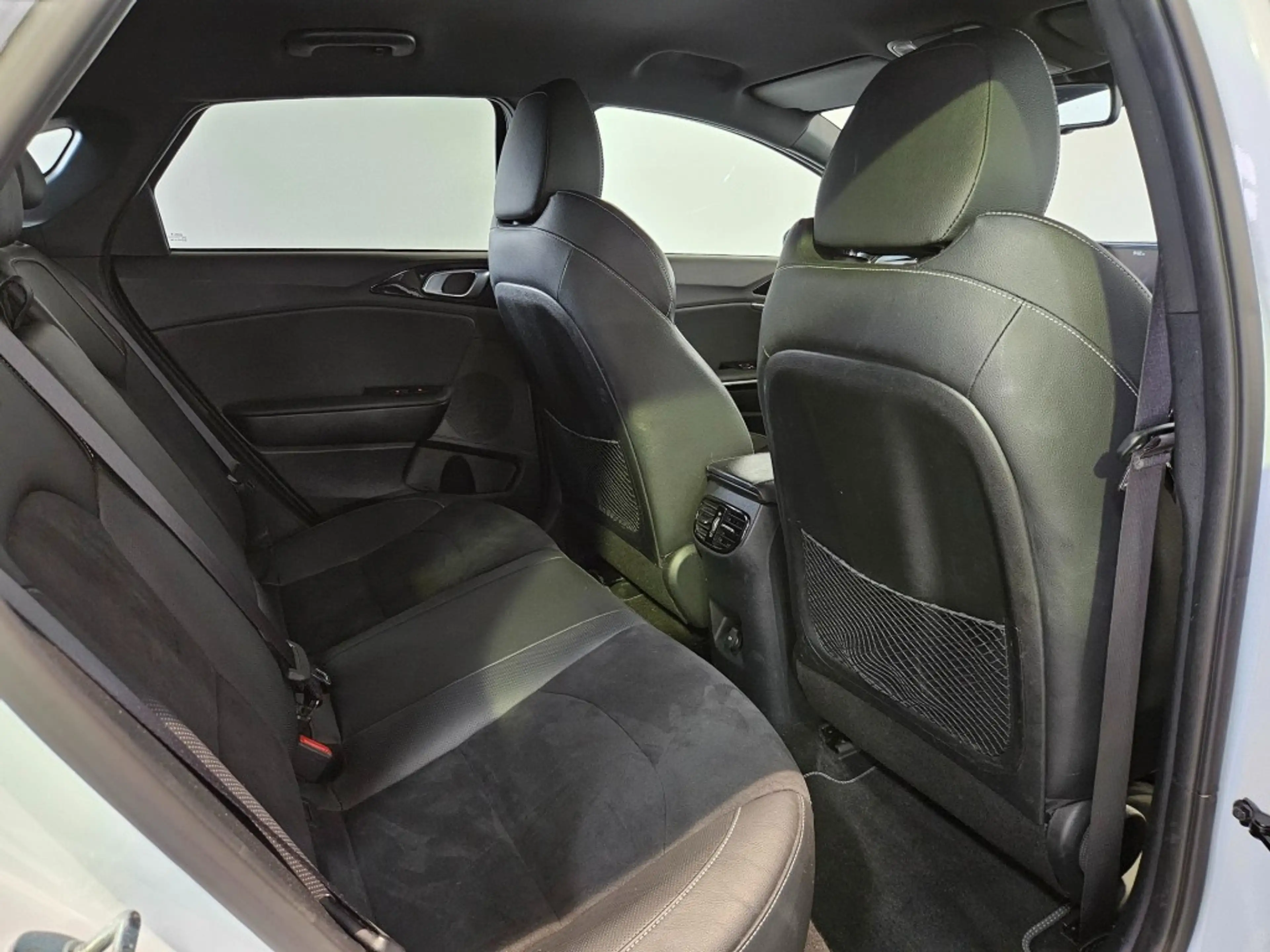 Kia ProCeed / pro_cee'd 1.0 T-GDi GT-PlusLine / Camera / NL Auto — photo 15