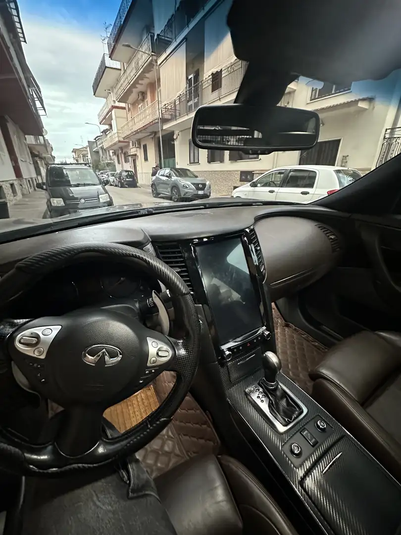 Infiniti FX 3.0d V6 GT awd auto - 2