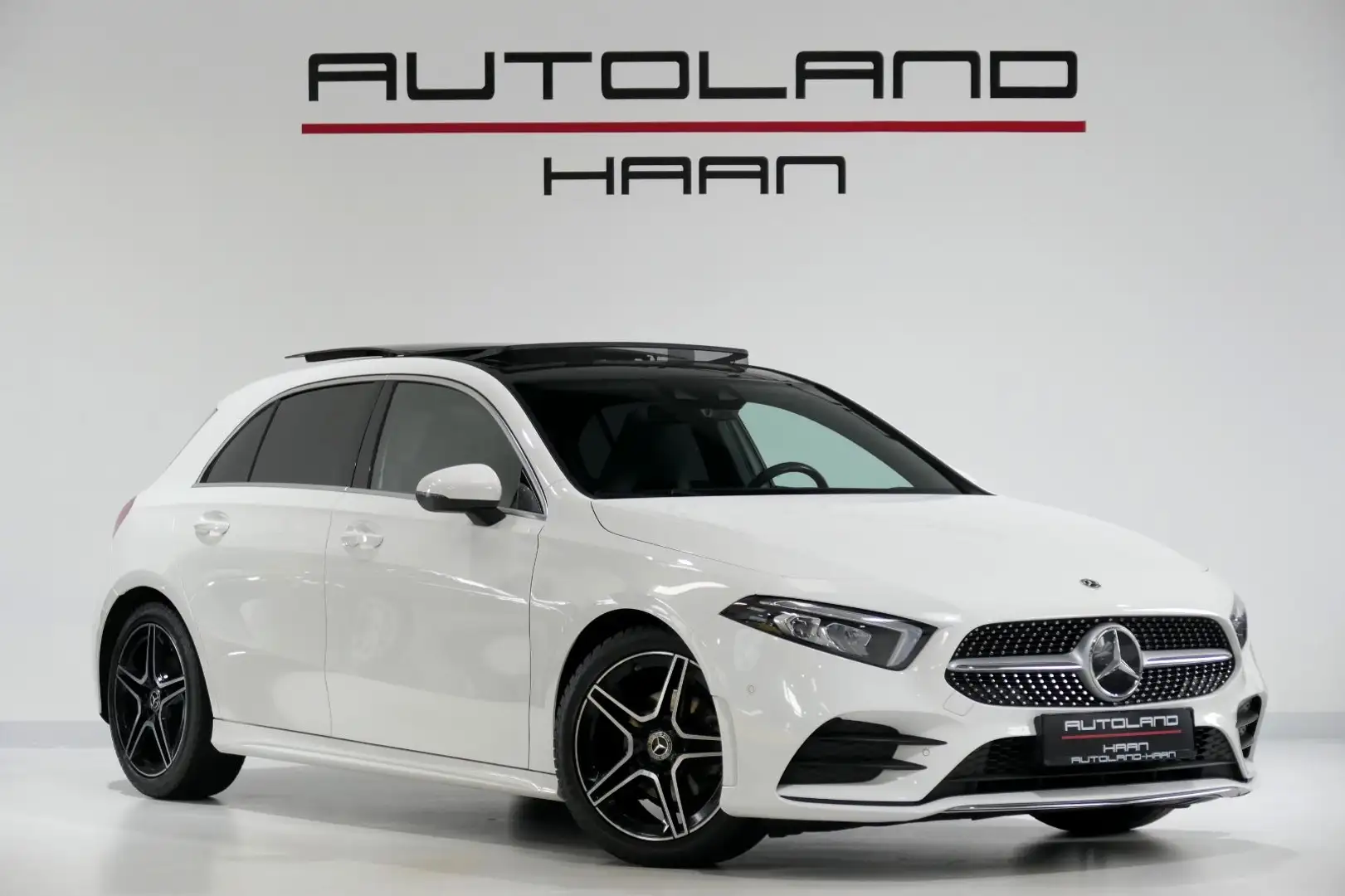 Mercedes-Benz A 180 A180 AMG Line *Pano*Leder*Carplay*MBUX*LED*DAB* Blanco - 2