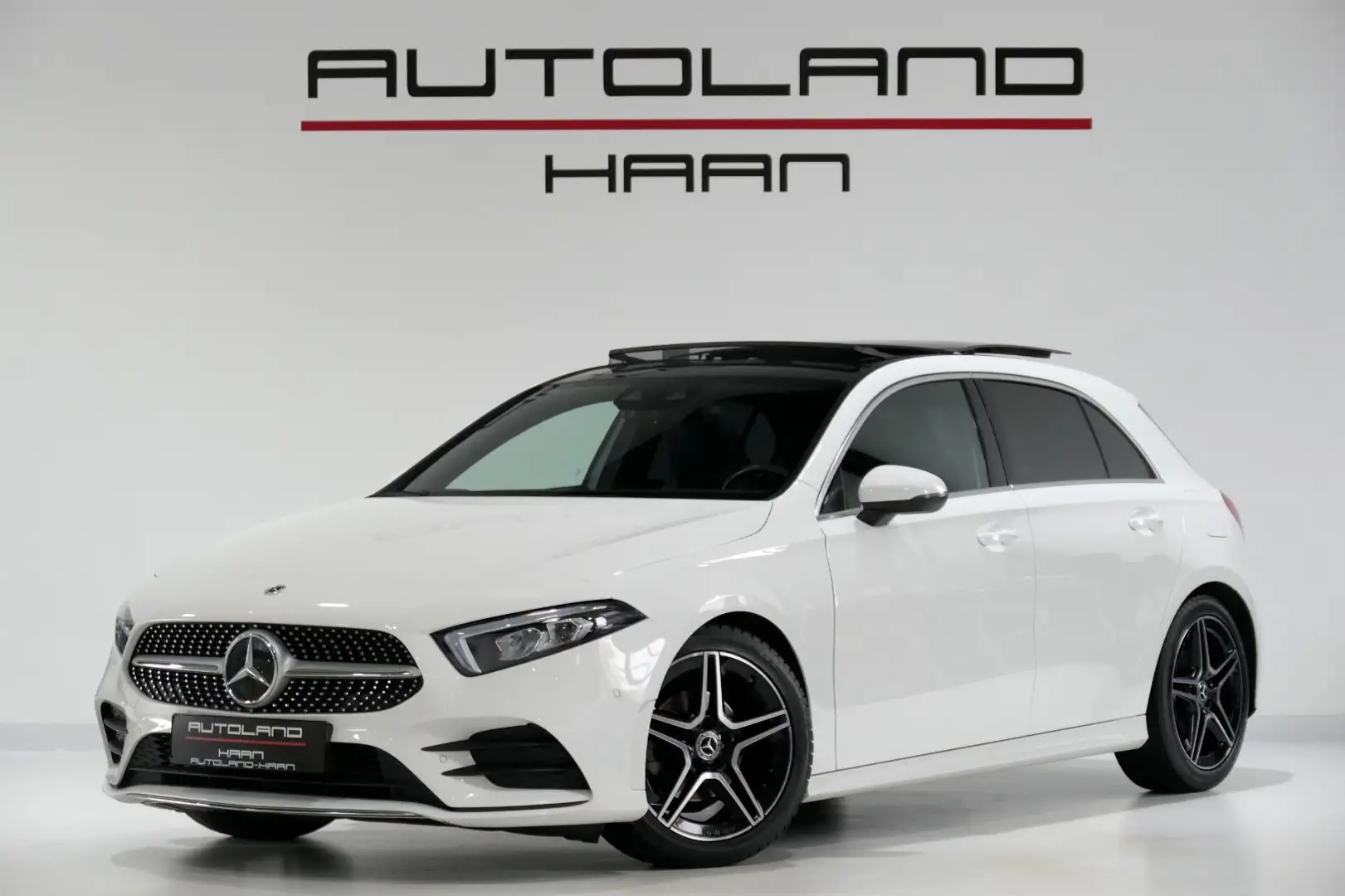 Mercedes-Benz A 180 A180 AMG Line *Pano*Leder*Carplay*MBUX*LED*DAB* Blanco - 1