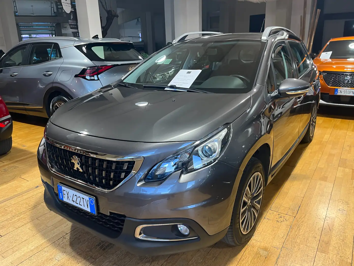 Peugeot 2008 2008 1.2 puretech Active Gris - 1