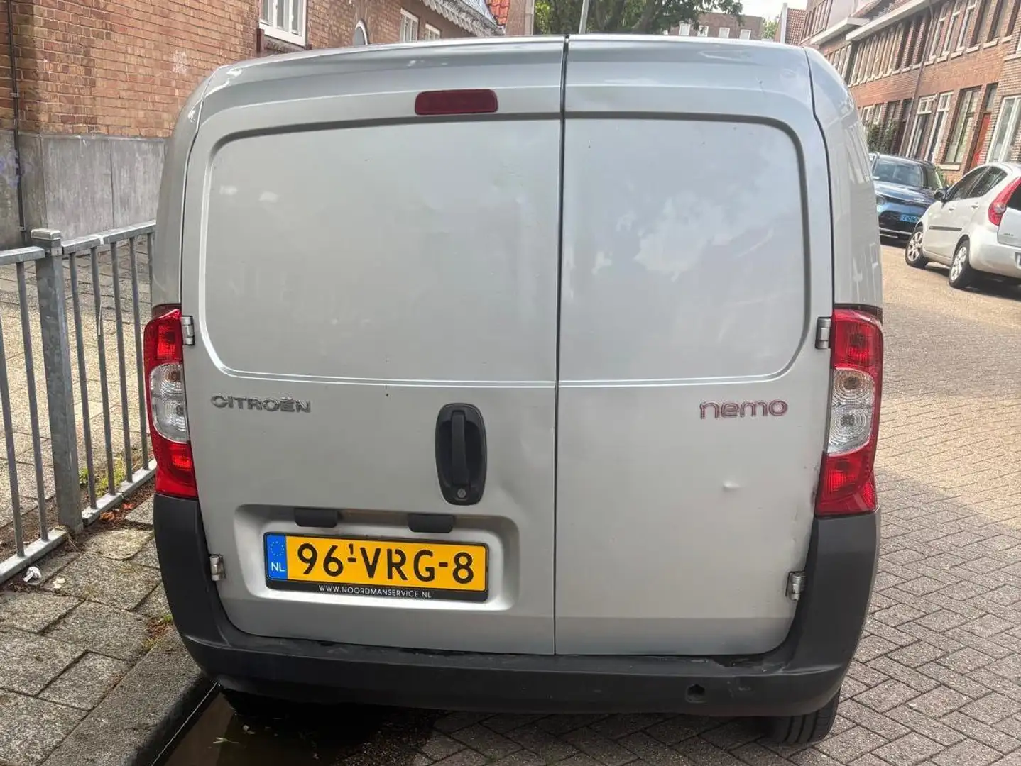 Citroen Nemo Nemo 1.4 HDi Plateado - 1