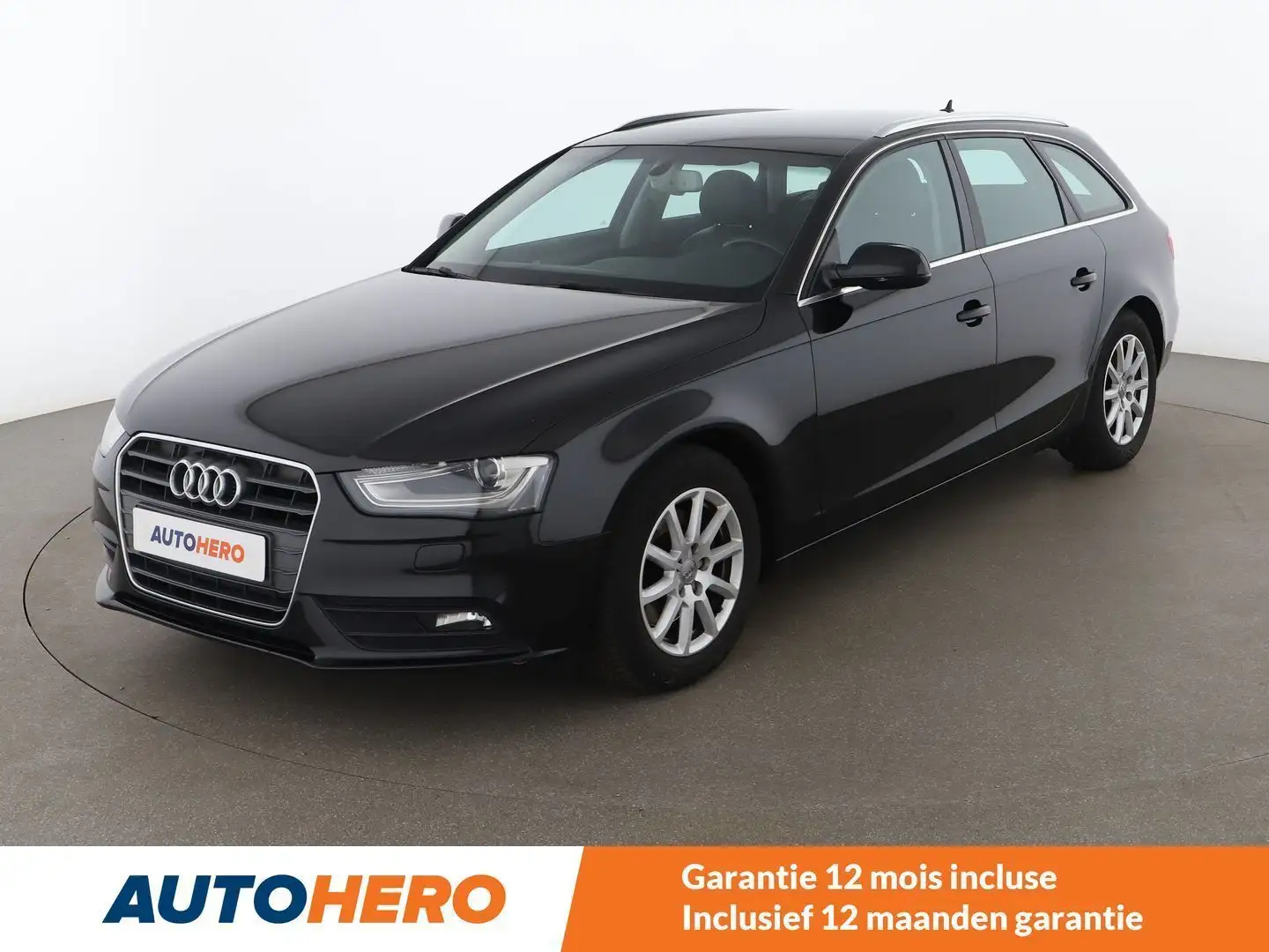 Audi A4 2.0 TDI Attraction ultra Zwart - 1