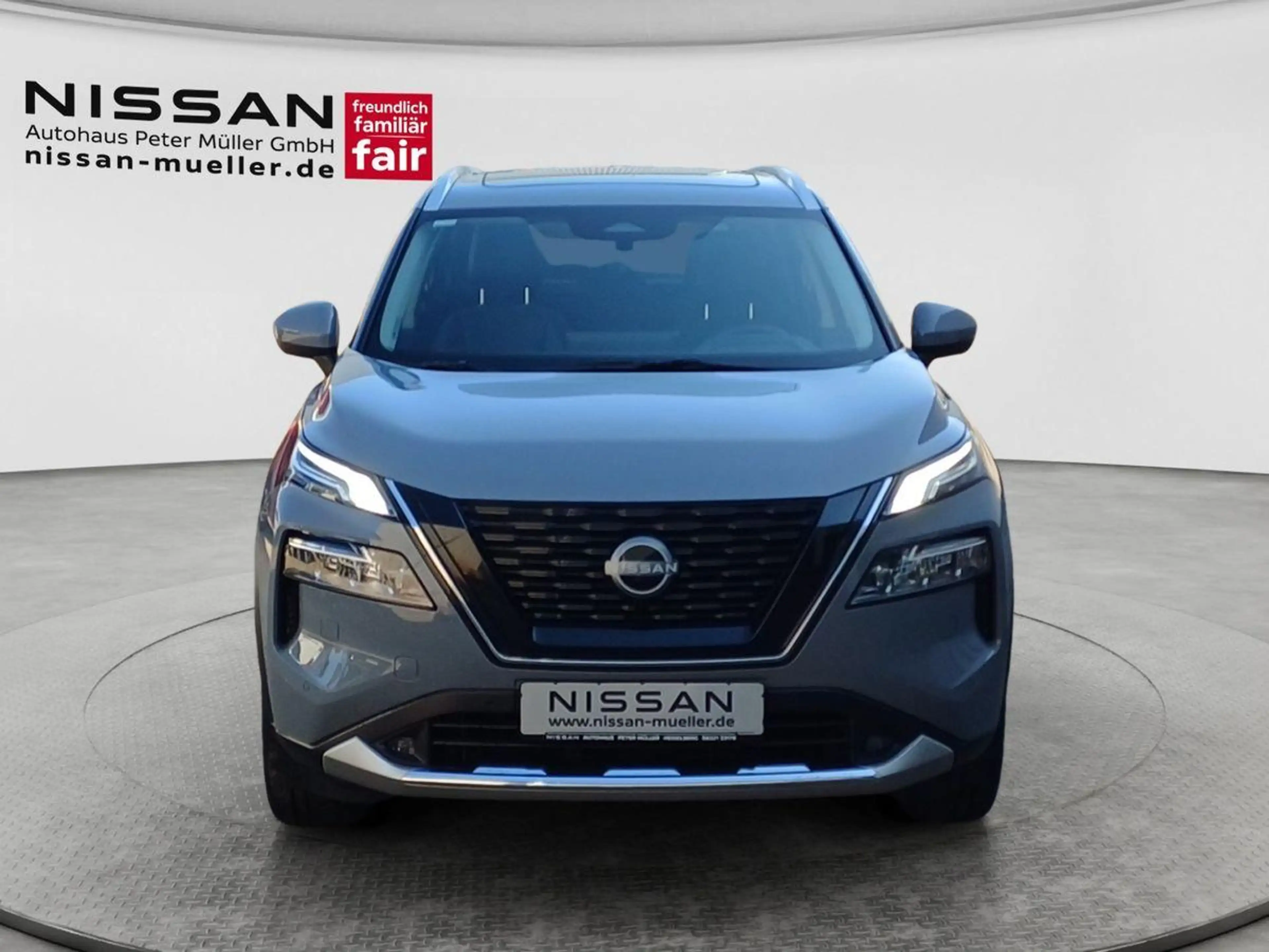 Nissan X-Trail 1.5 VC-T e-4ORCE 213 PS 4x4 Tekna+ 5 Sitze 20" — photo 8