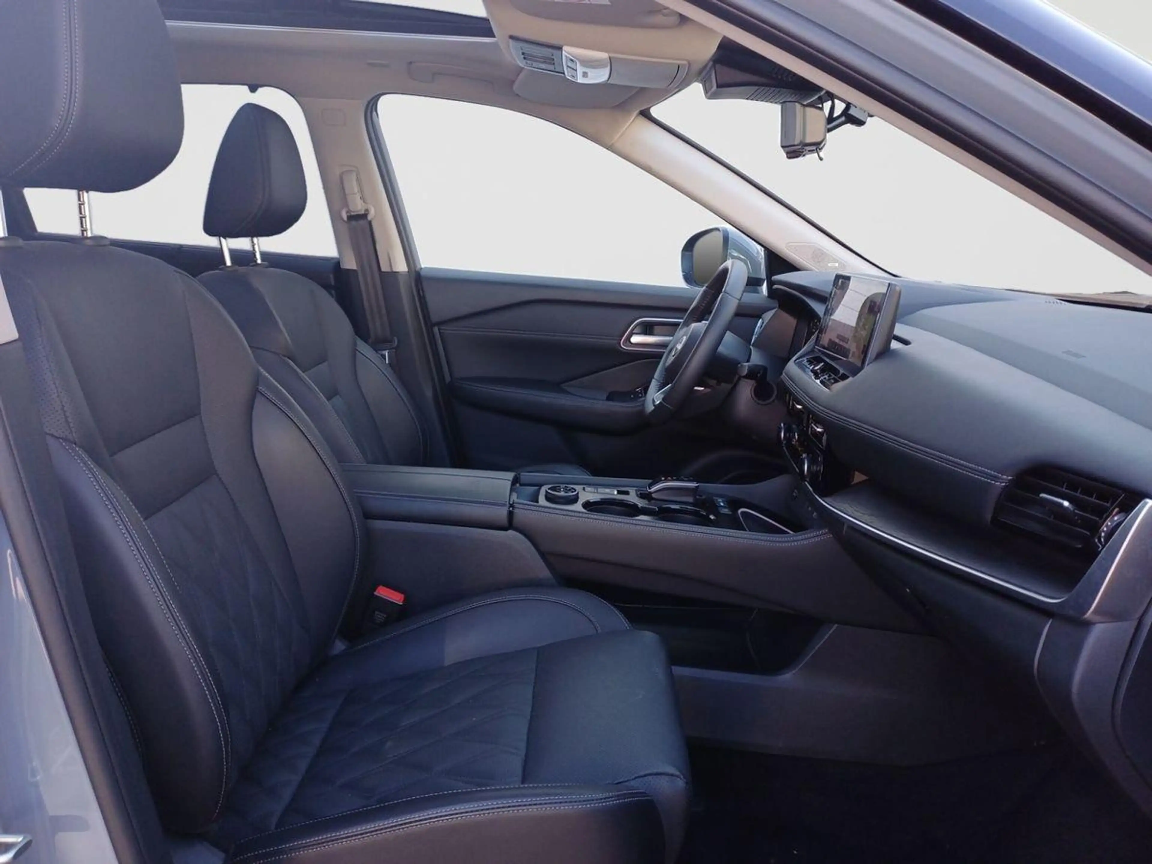 Nissan X-Trail 1.5 VC-T e-4ORCE 213 PS 4x4 Tekna+ 5 Sitze 20" — photo 15