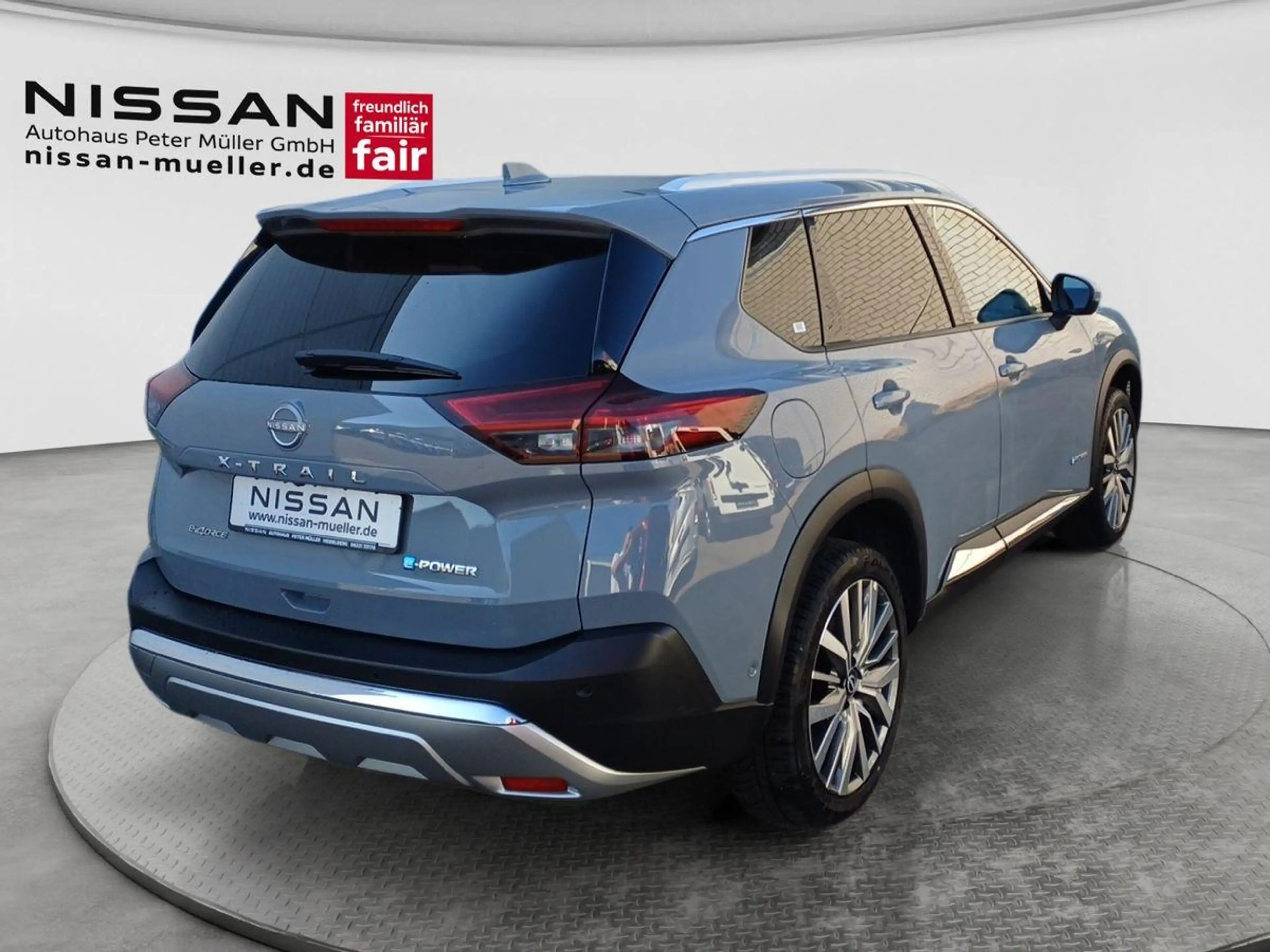 Nissan X-Trail 1.5 VC-T e-4ORCE 213 PS 4x4 Tekna+ 5 Sitze 20" — photo 5