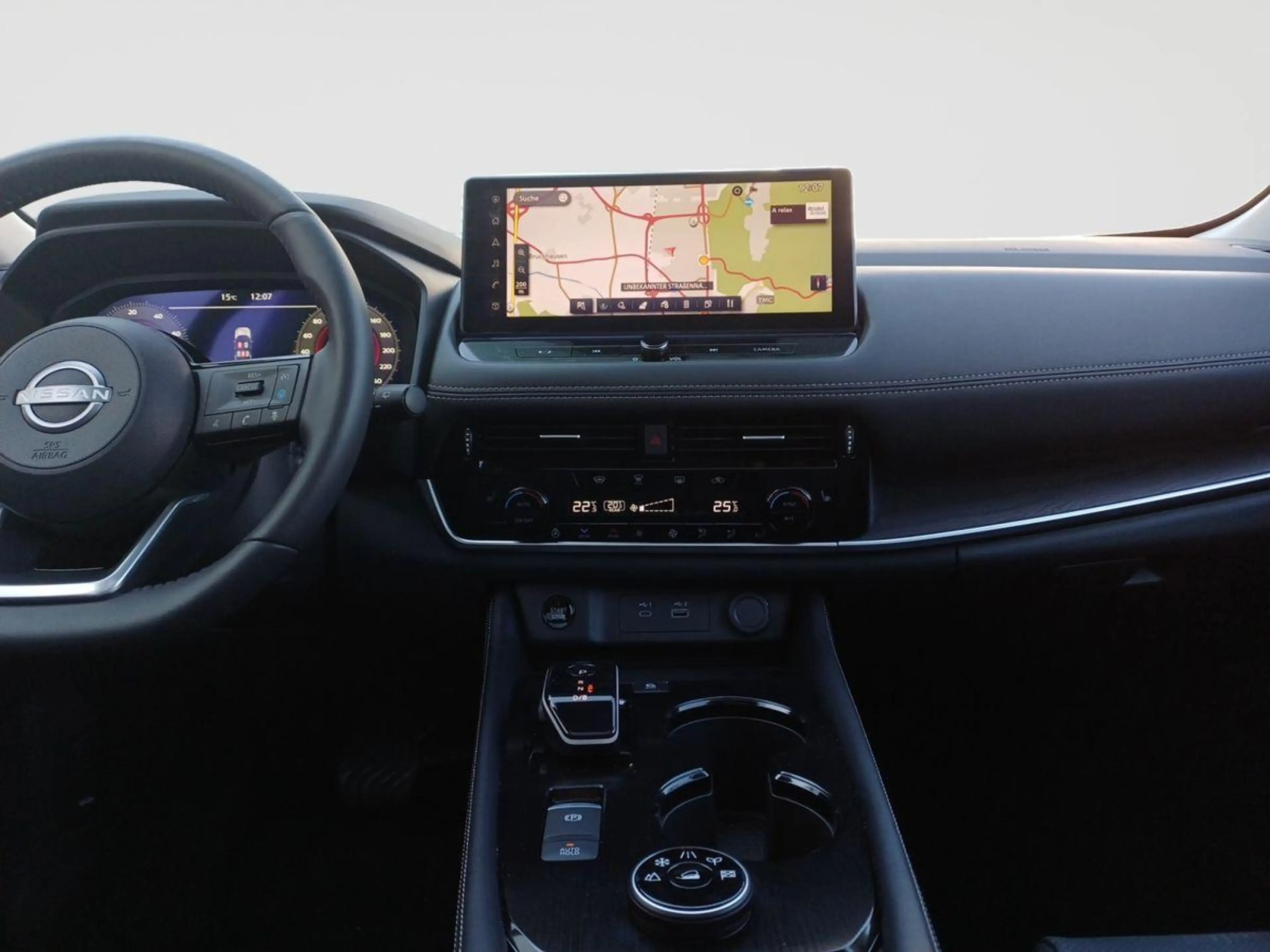 Nissan X-Trail 1.5 VC-T e-4ORCE 213 PS 4x4 Tekna+ 5 Sitze 20" — photo 12