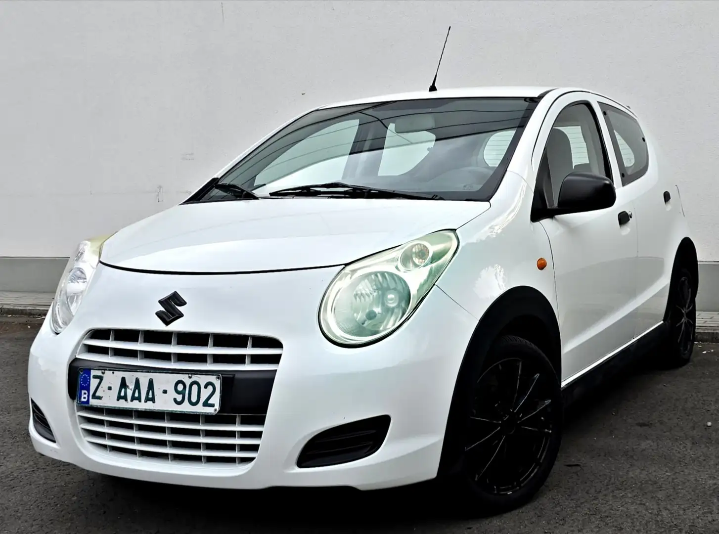 Suzuki Alto 1.0i Essence Euro 5 GT Sport 5Portes Garantie 1 AN Blanc - 1