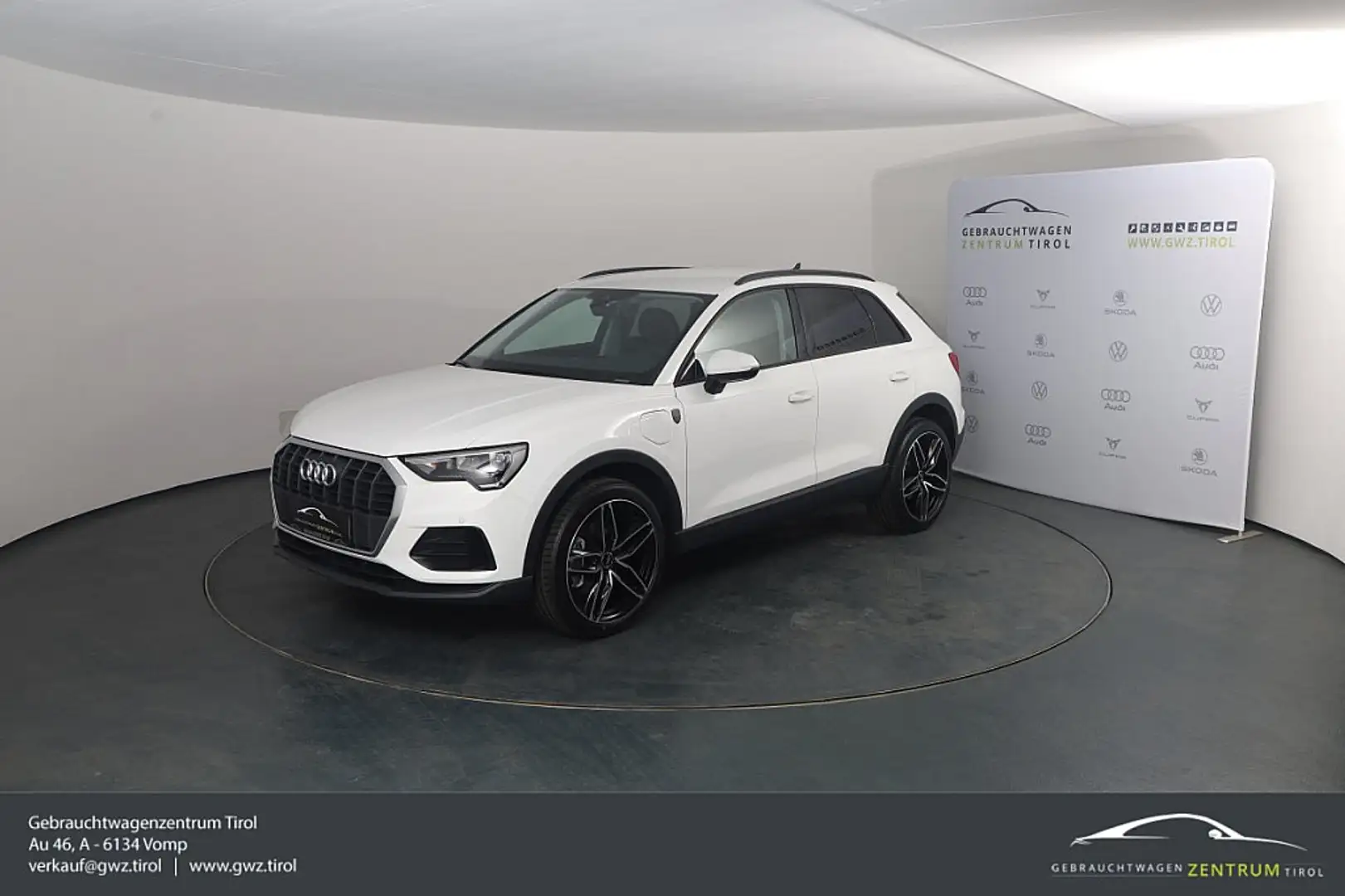 Audi Q3 45 TFSI e S-tronic VIRTUAL LANE SIDE NAVI Weiß - 1