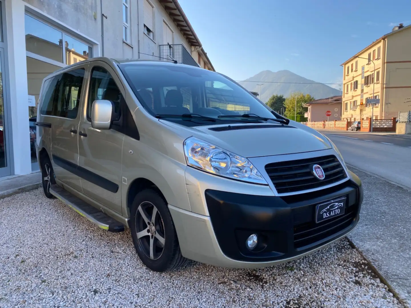 Fiat Scudo Scudo 2.0 MJT/130 PL Panorama Family 5 posti (M1) Bronzo - 2