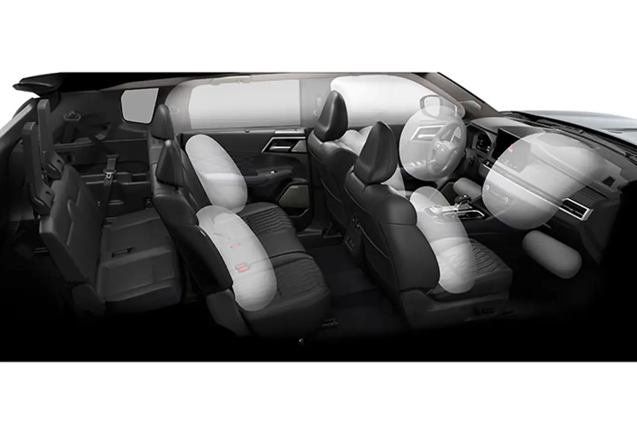Mitsubishi Outlander photo Mitsubishi Outlander