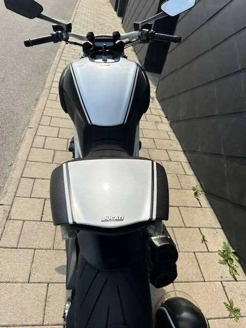 Ducati Diavel AMG Diavel! Schwarz - 1