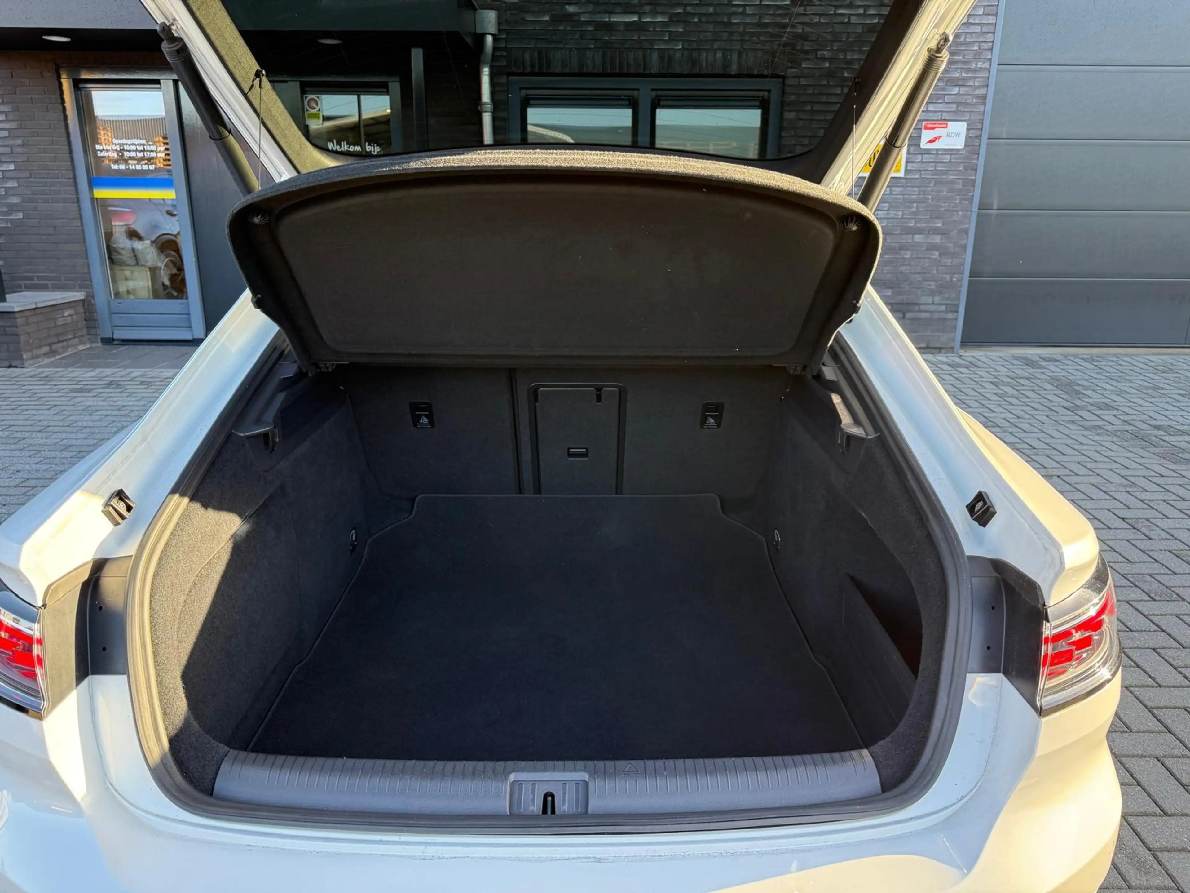 Volkswagen Arteon 2.0 TDI R-Line Business+ | 1E EIGENAAR | 3/6/12MND — photo 10