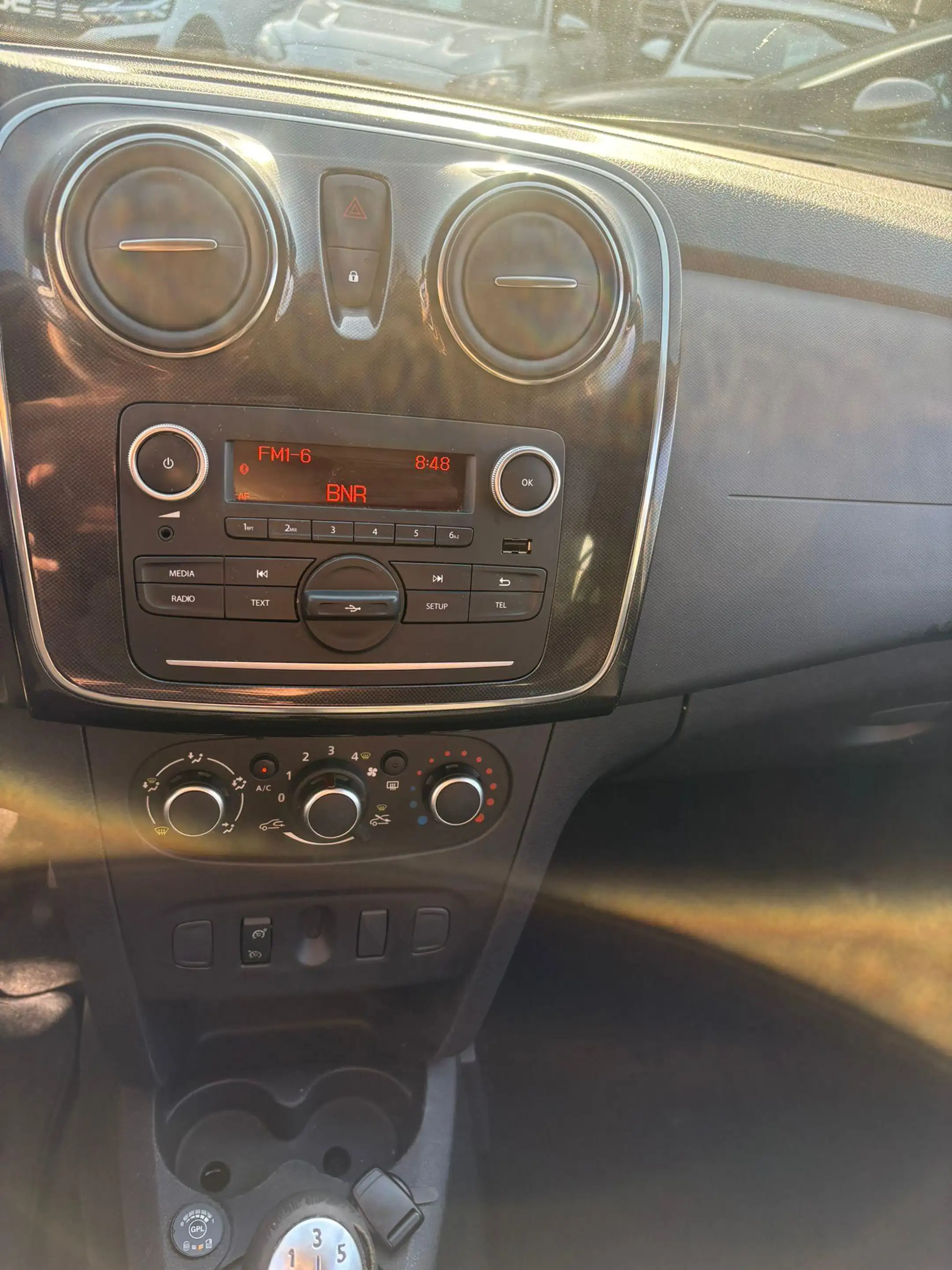Dacia Logan MCV 0.9 TCe Bi-Fuel Ambiance Airco, cruise, pdc ac — photo 15