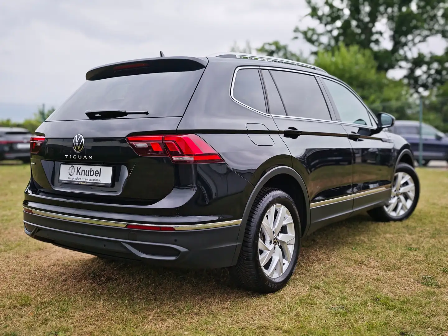 Volkswagen Tiguan Allspace Life 1.5 TSI DSG AHK*ACC*Nav*LED*7-Sitz*SHZ Schwarz - 2