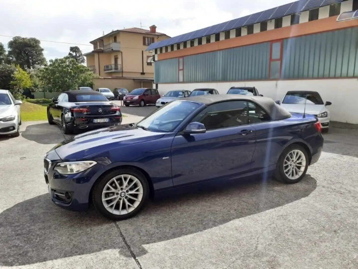 BMW 218 218d Cabrio Sport Blau - 1