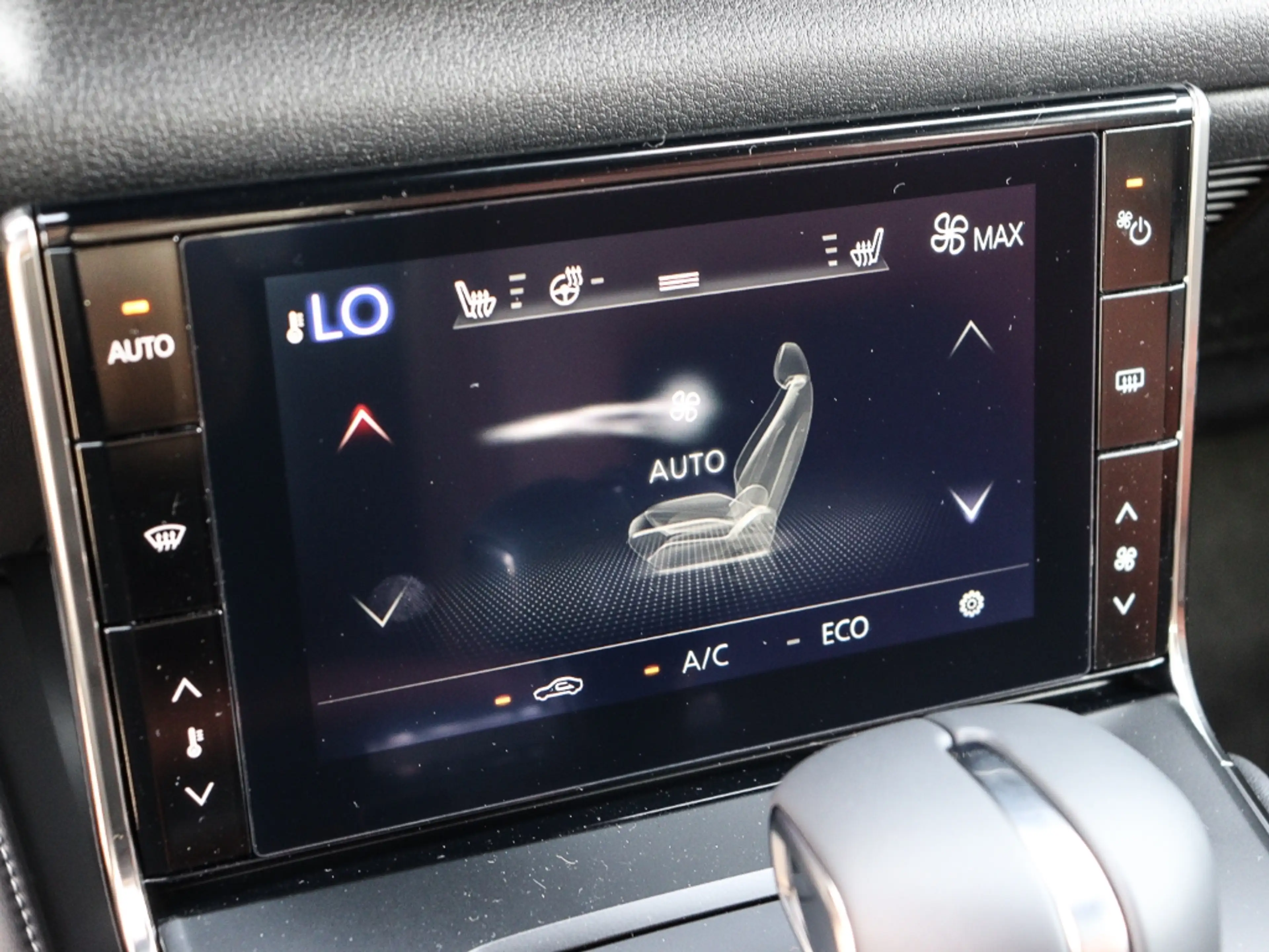 Mazda MX-30 Nagisa R-EV e-SKYACTIV EU6e — photo 11