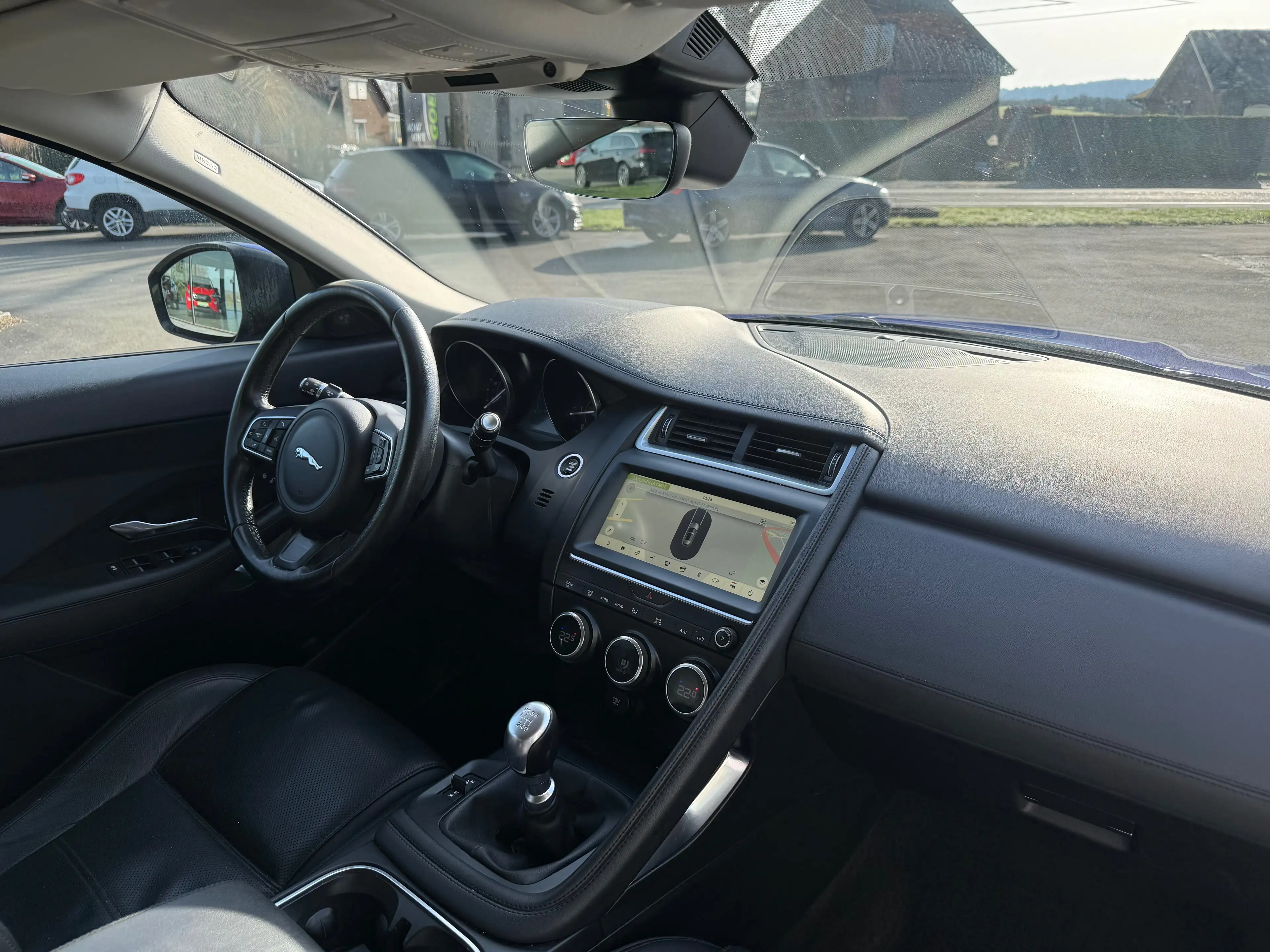 Jaguar E-Pace E-Pace 2.0D GPS,CRUISE,CLIM,CAMÉRA,LED… — photo 5