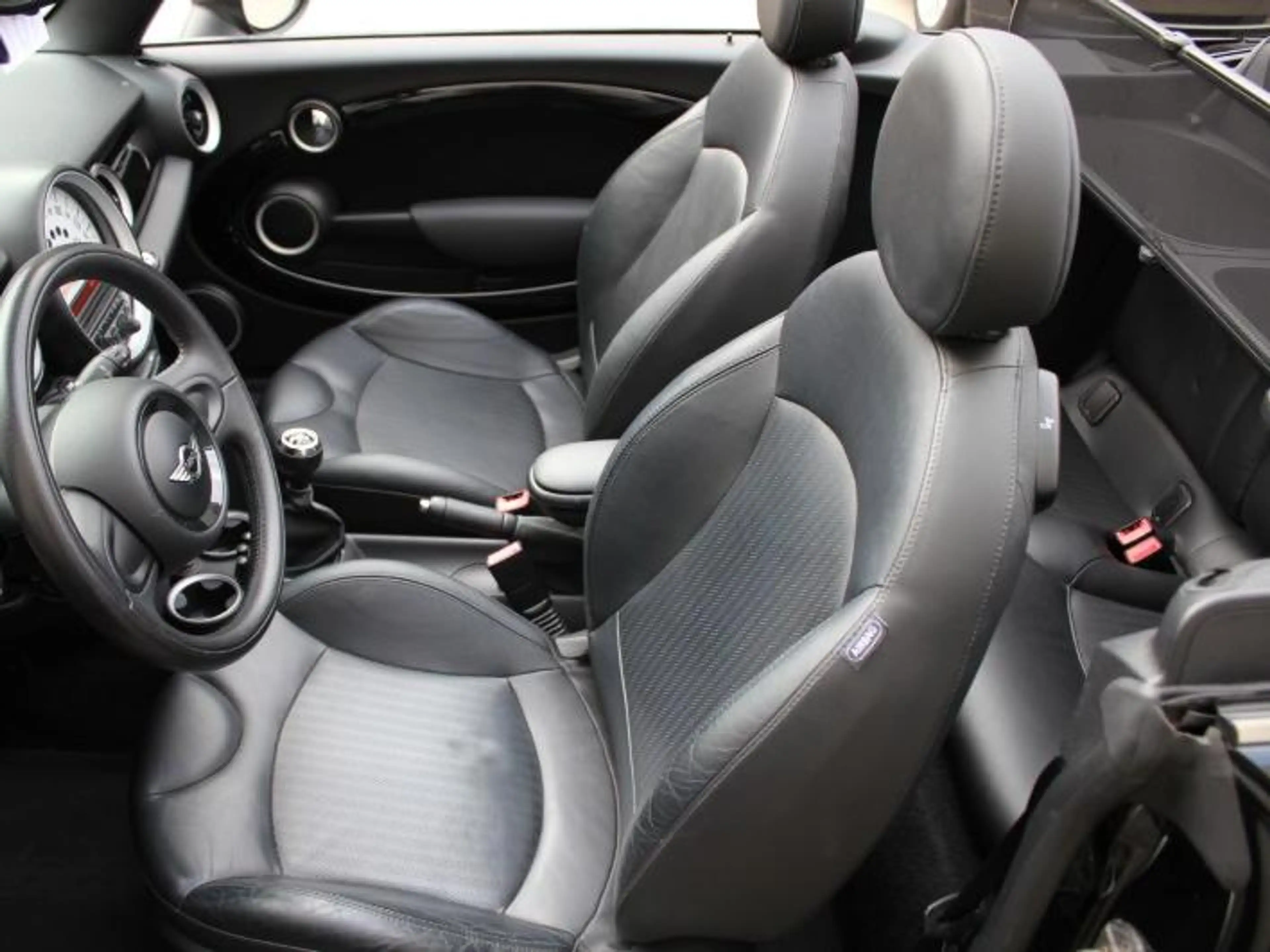 MINI One Cabrio Mini Cabriolet 1.6i One/ lage kilometers — photo 11