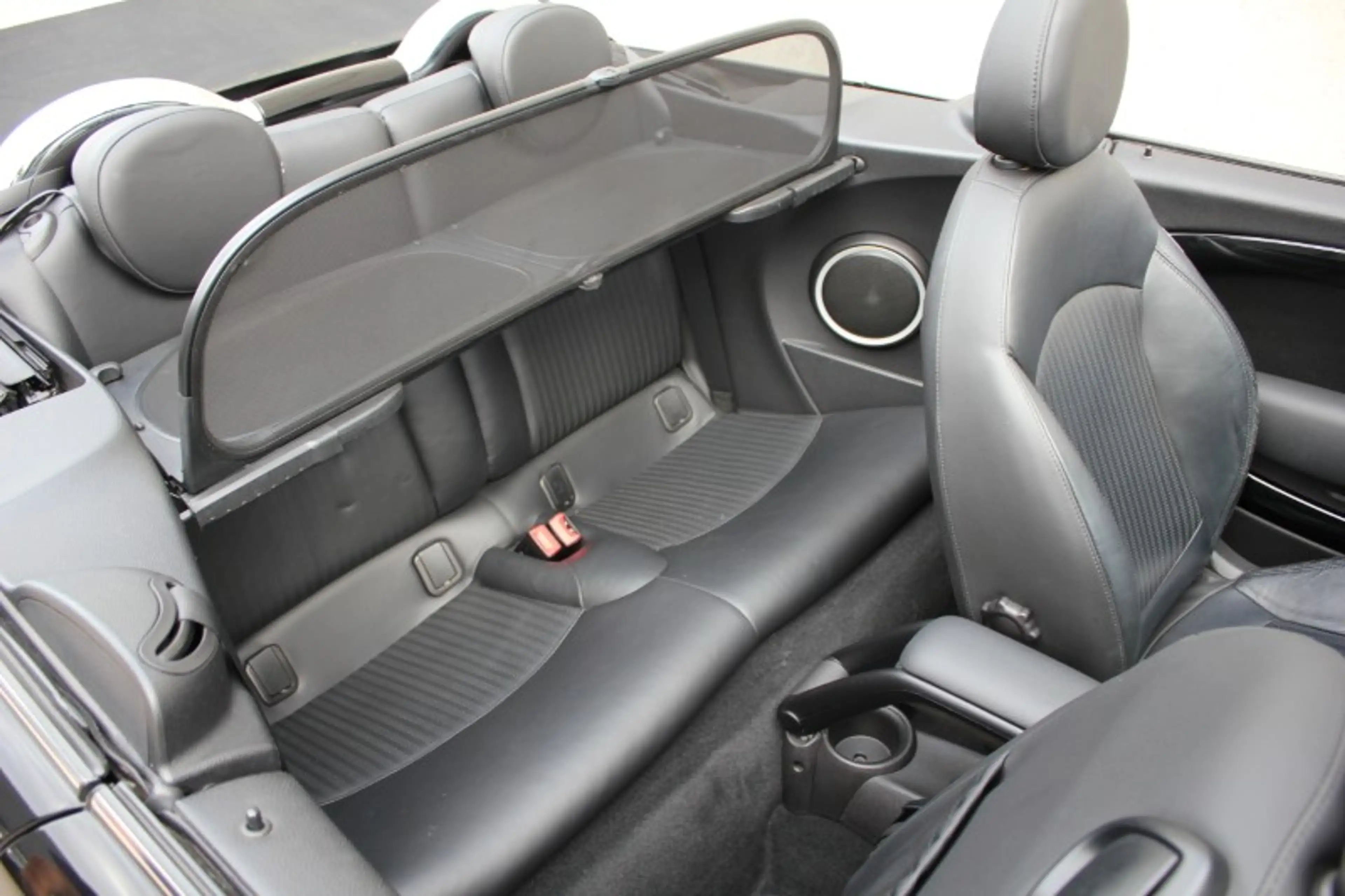 MINI One Cabrio Mini Cabriolet 1.6i One/ lage kilometers — photo 14
