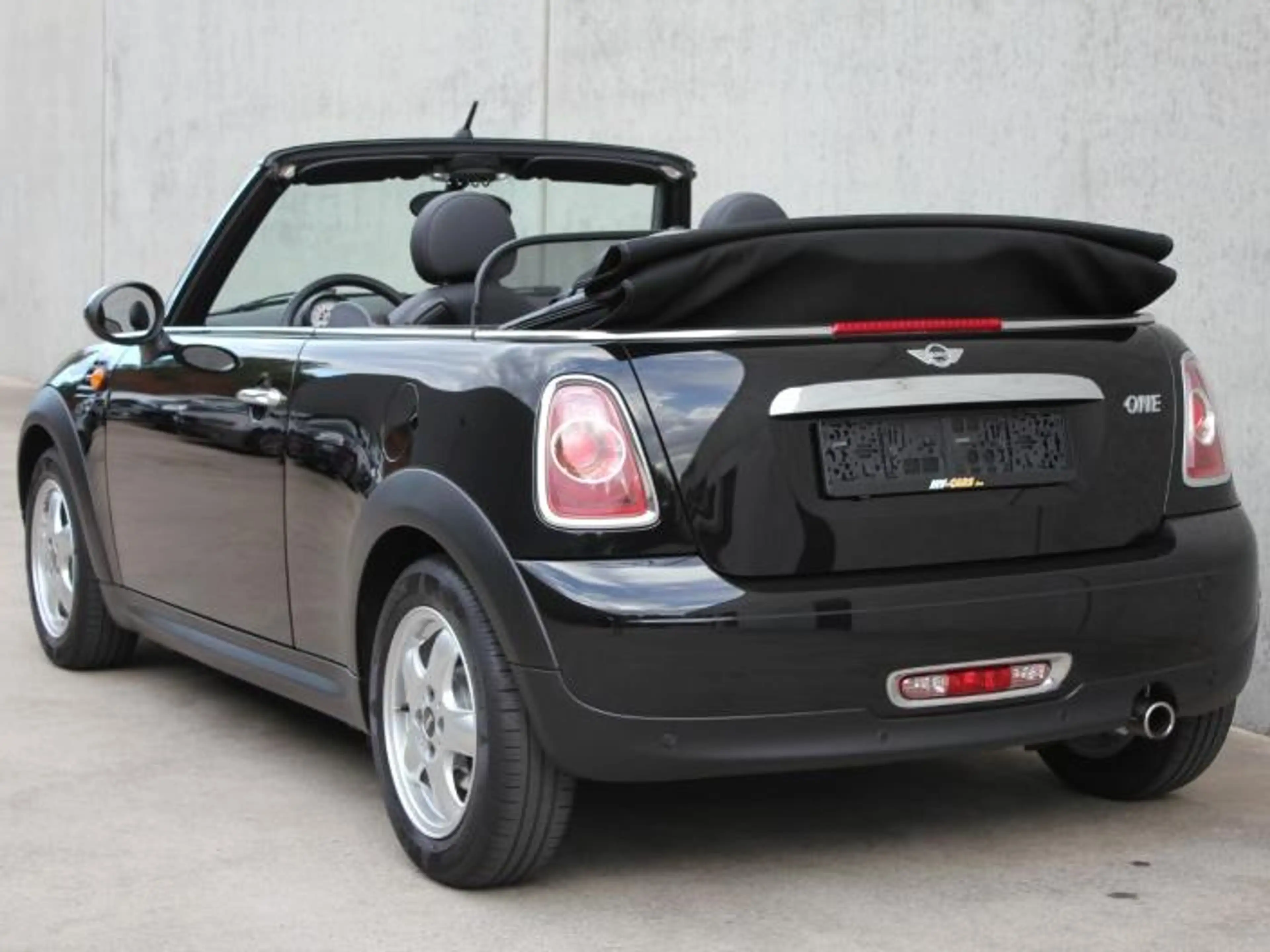 MINI One Cabrio Mini Cabriolet 1.6i One/ lage kilometers — photo 4