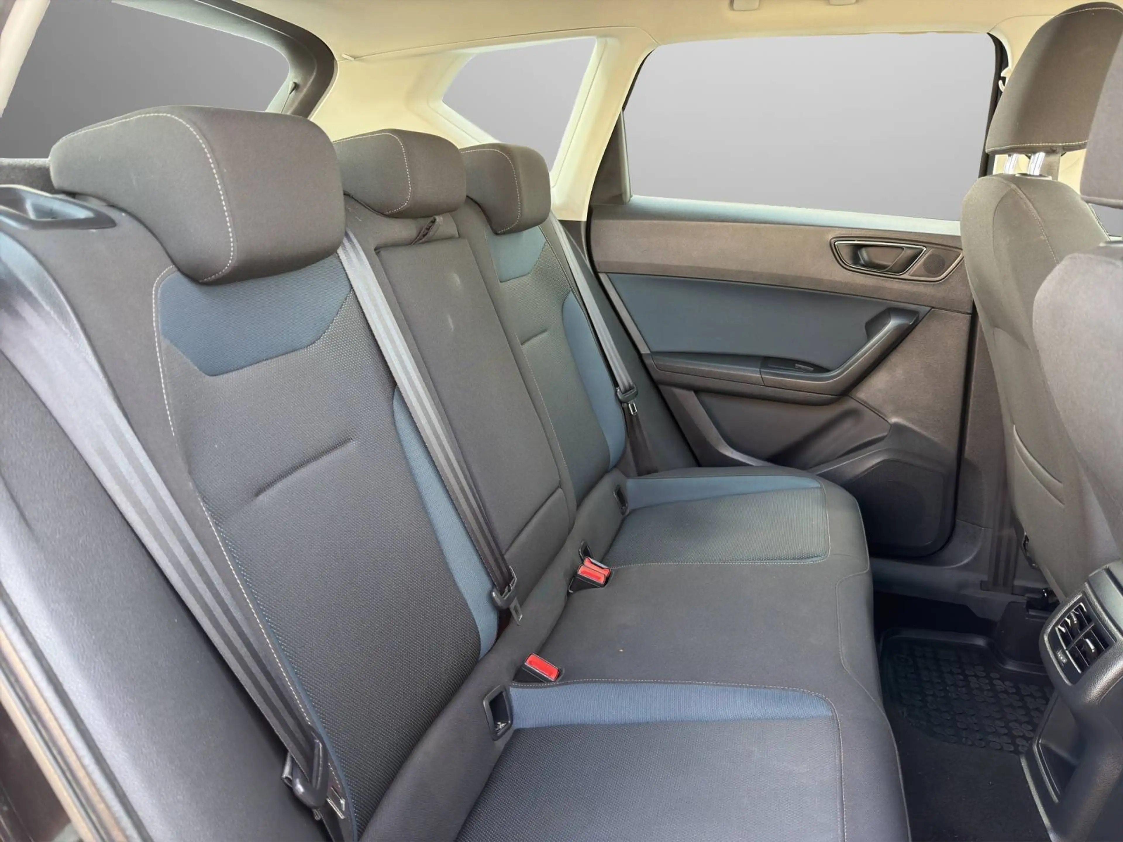 SEAT Ateca 1,6 Style TDI DSG *AHK, NBA, PA* — photo 15