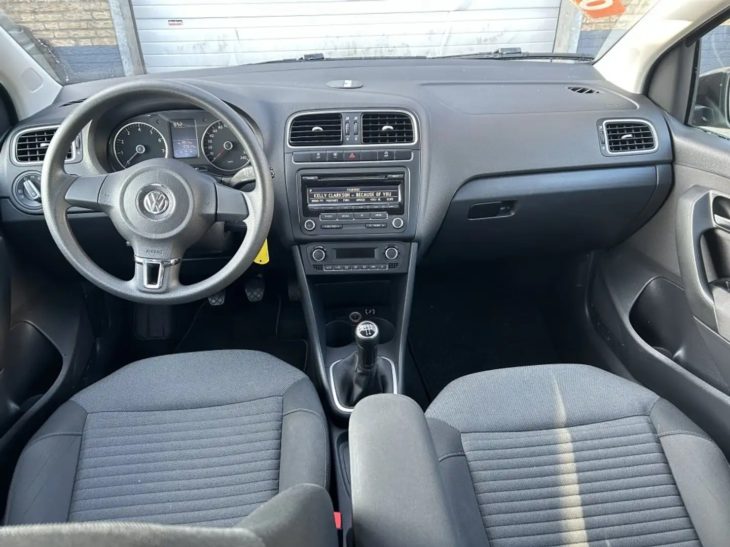 Volkswagen Polo 1.2 TSI BlM. Comfl. Bruin - 2