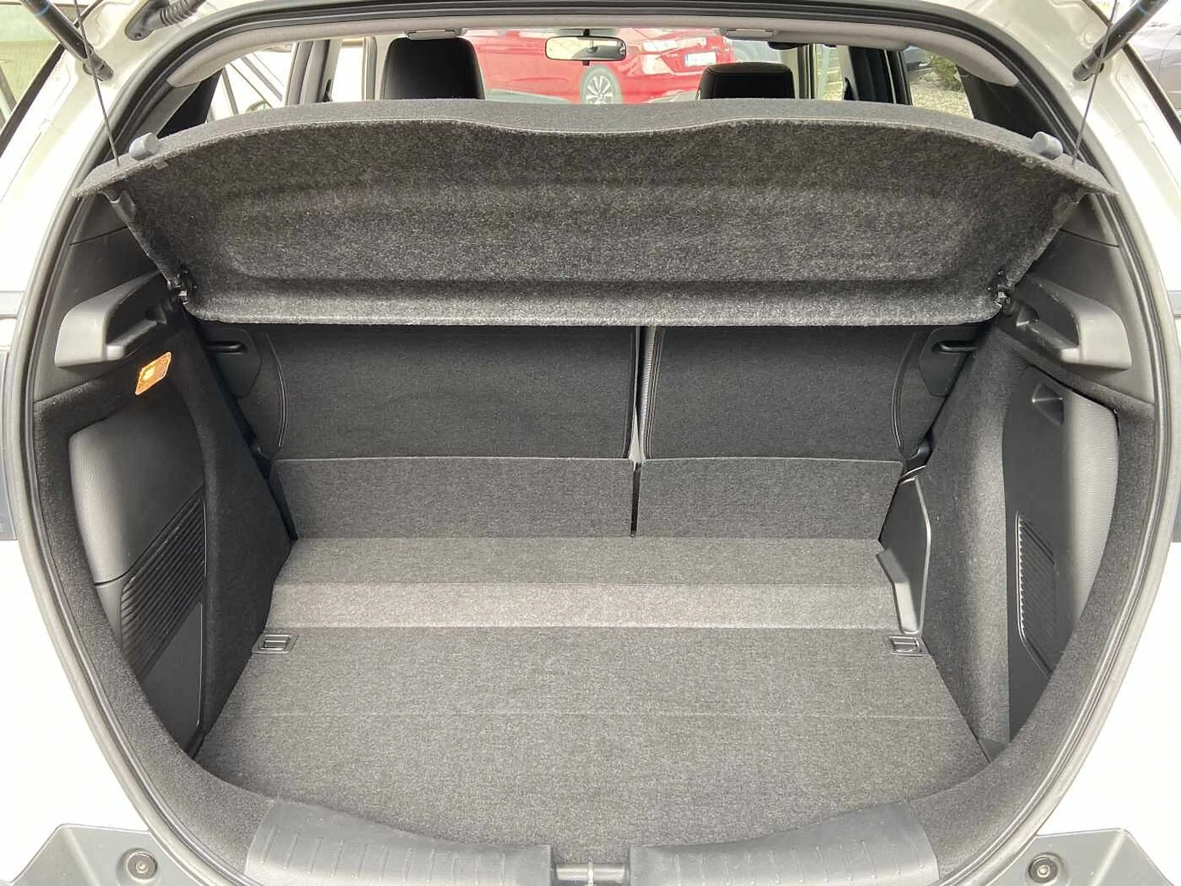 Honda Jazz 1.5 i-MMD Crosstar Executive / Winterräder — photo 12