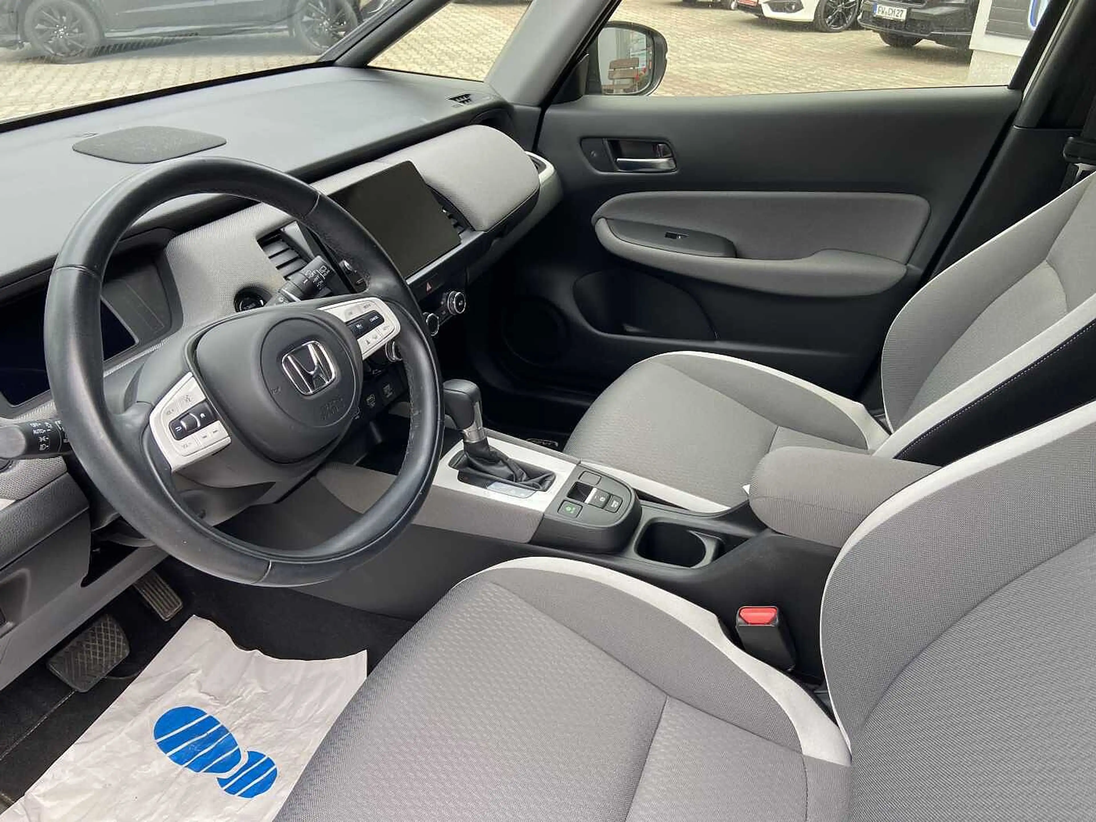 Honda Jazz 1.5 i-MMD Crosstar Executive / Winterräder — photo 10