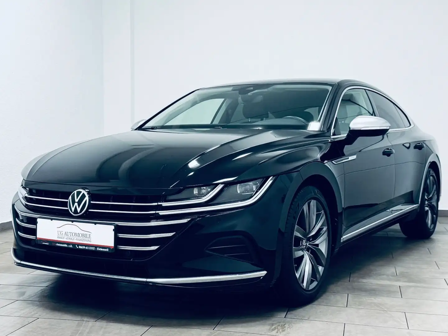 Volkswagen Arteon Elegance 2.0 TSI * 1.H * R-K * 8xALU *AHK Noir - 2