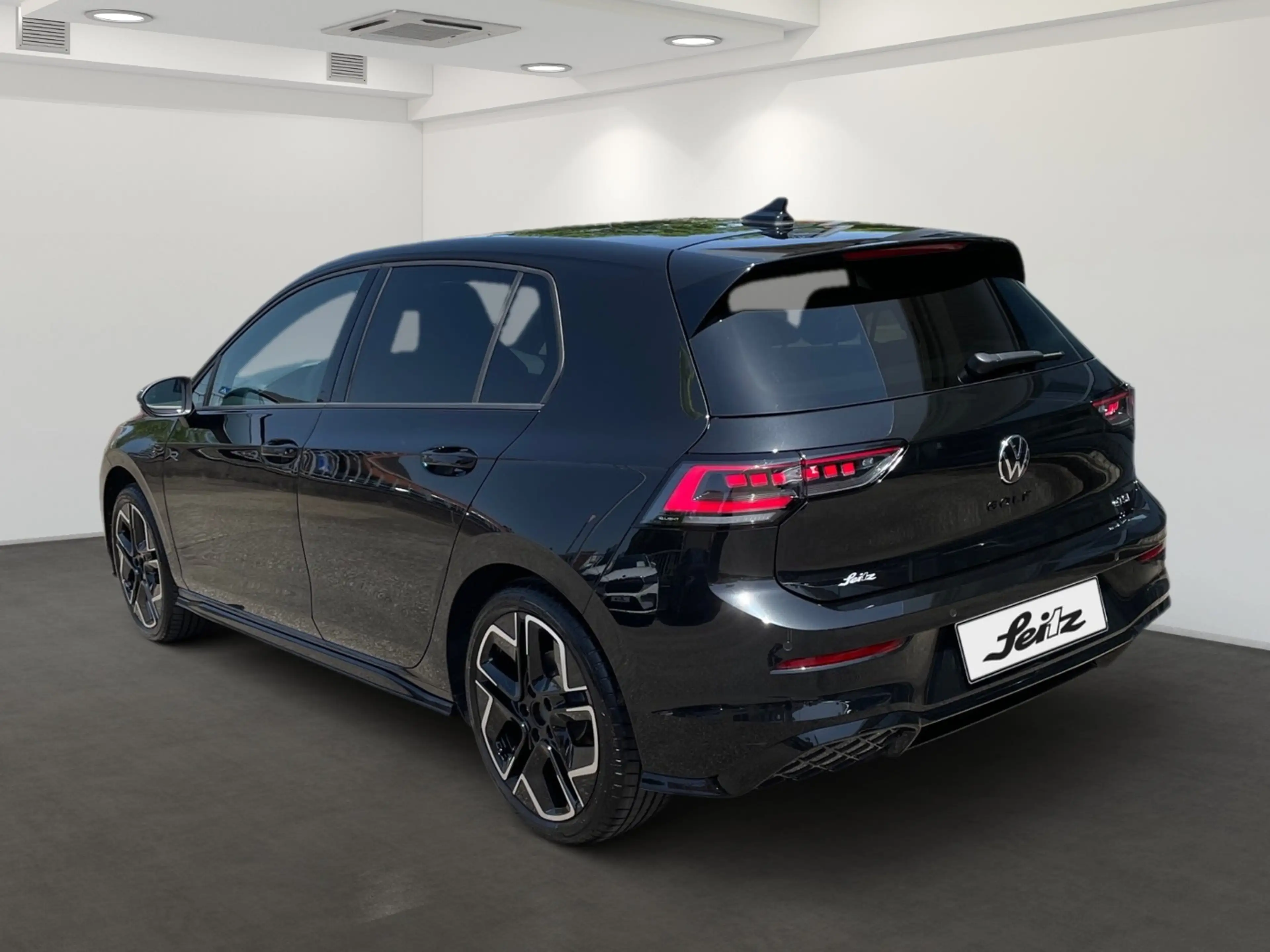 Volkswagen Golf VIII 1.5 eTSI R-Line *HEAD-UP*MATRIX*KAMERA* — photo 5