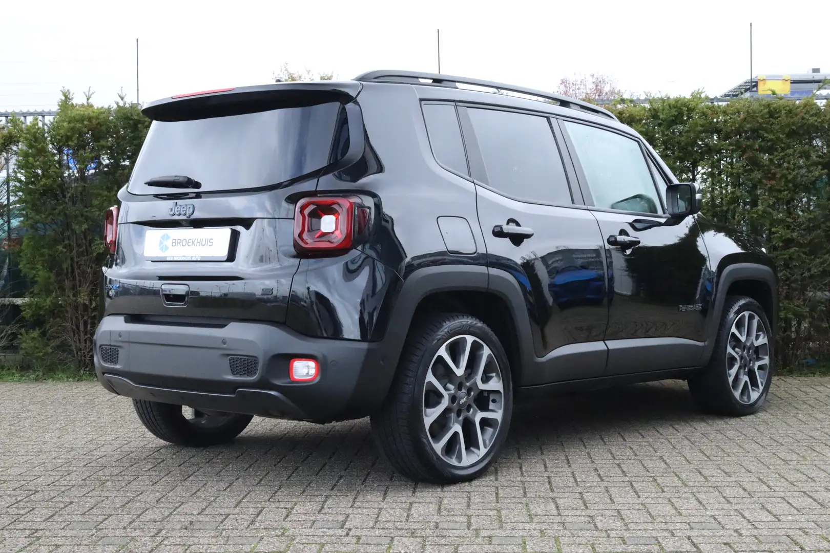 Jeep Renegade 4xe 240 Plug-in Hybrid Electric 80th Anniversary Noir - 2