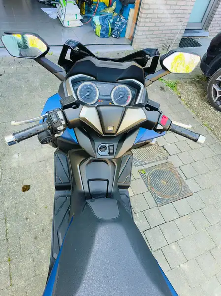 Honda Forza 350 - foto 4