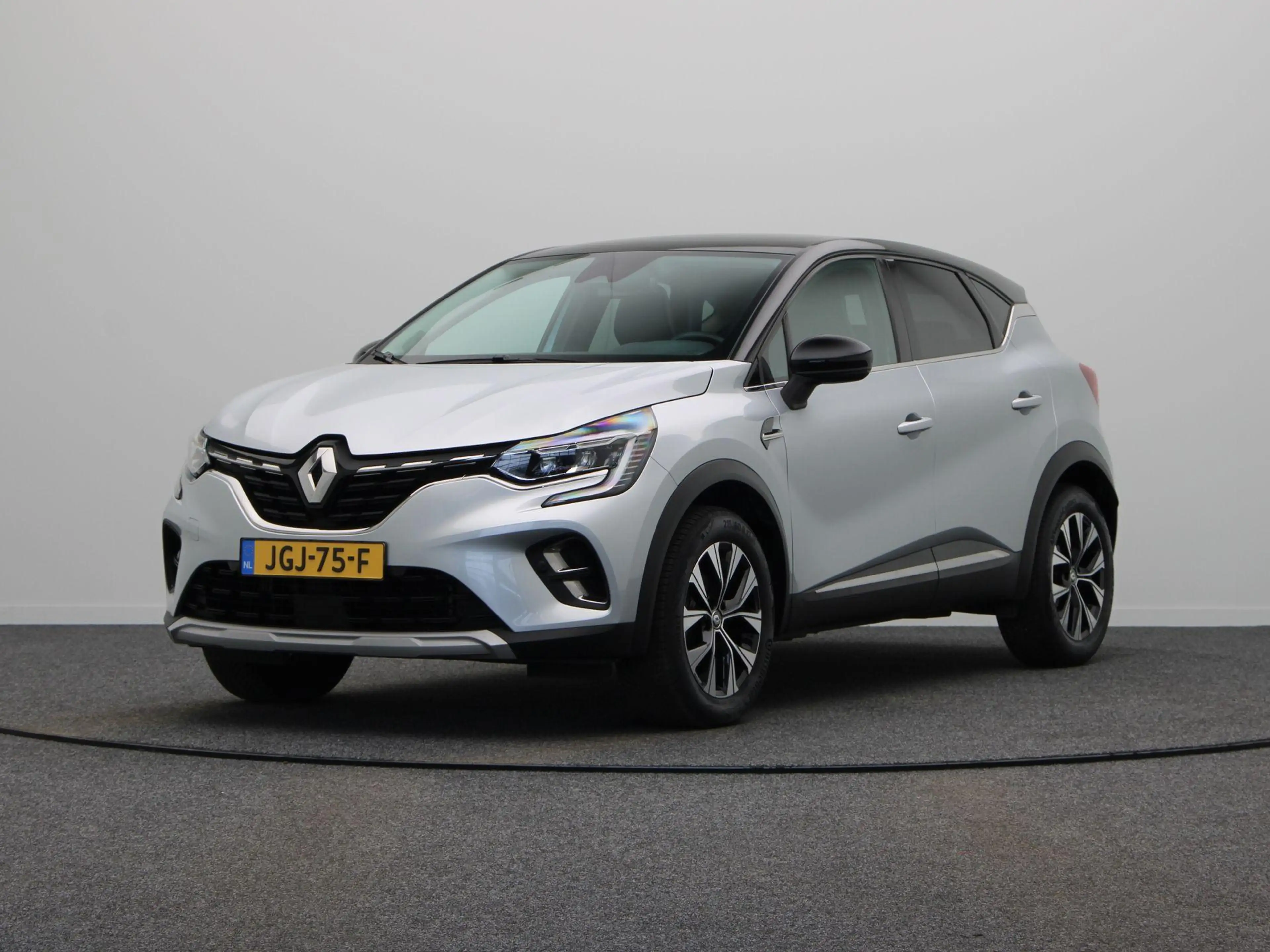 Renault Captur TCe 90pk Techno | Navigatie | Achteruitrijcamera | — photo 10