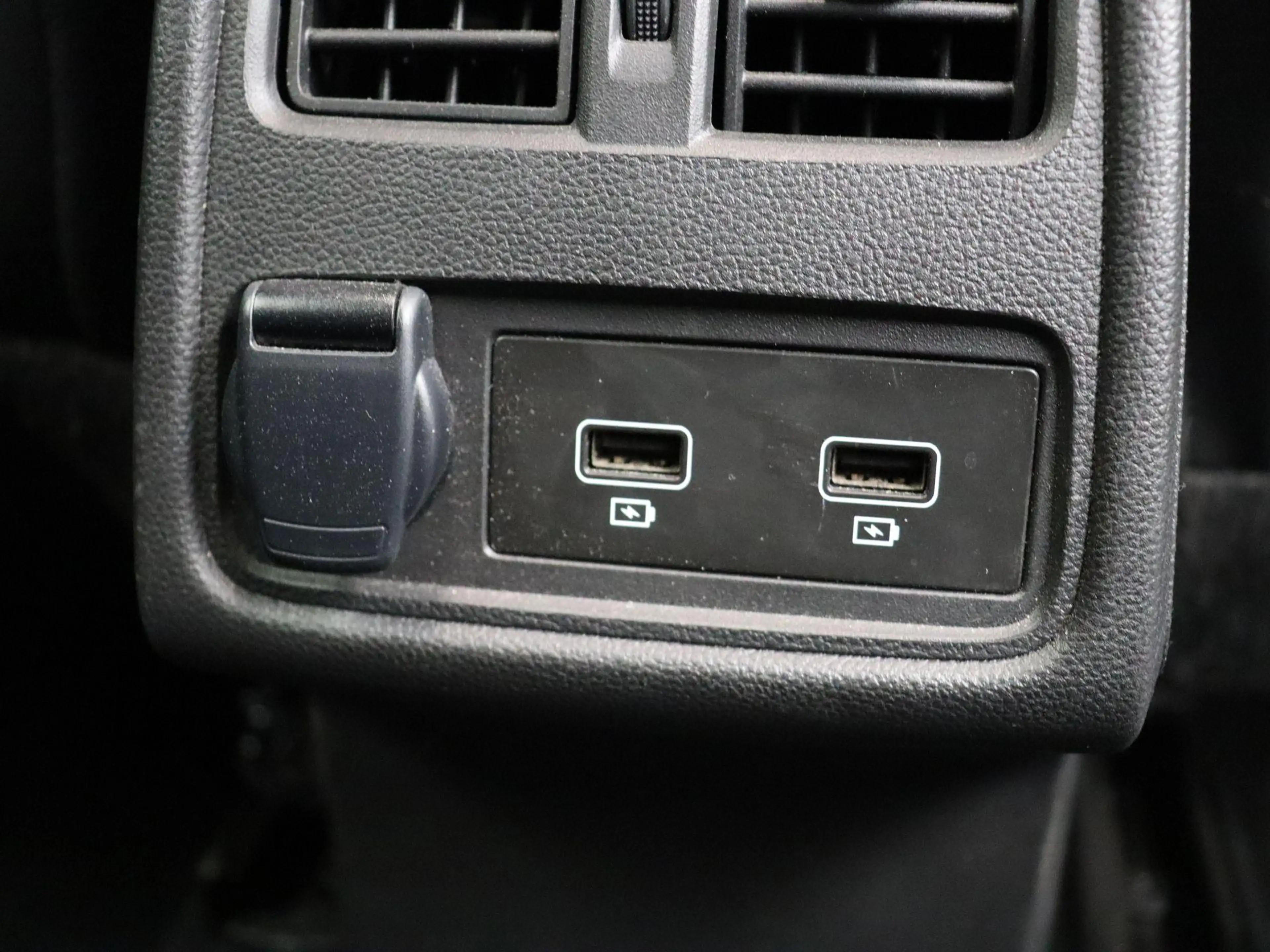 Renault Captur TCe 90pk Techno | Navigatie | Achteruitrijcamera | — photo 4