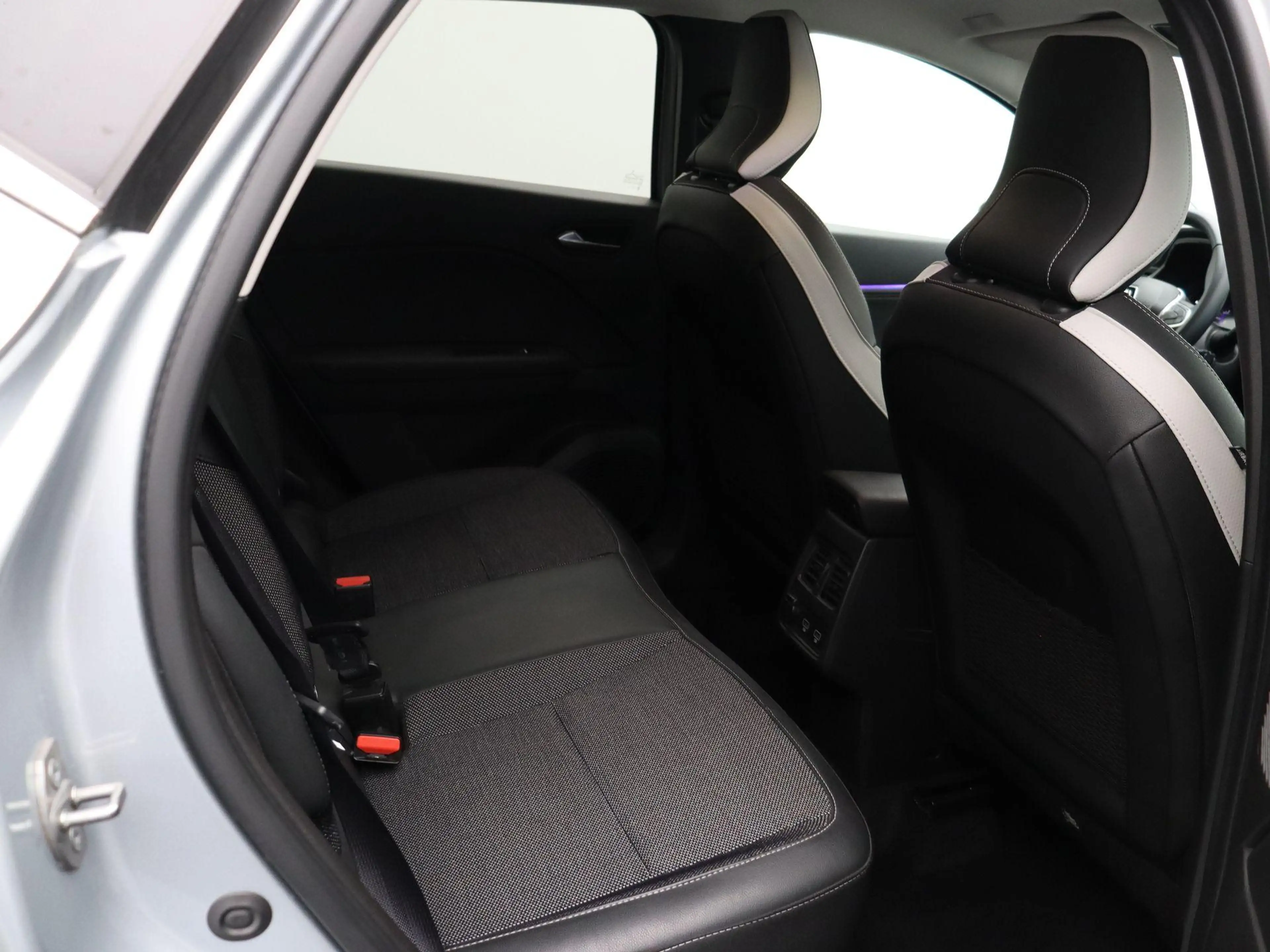 Renault Captur TCe 90pk Techno | Navigatie | Achteruitrijcamera | — photo 8