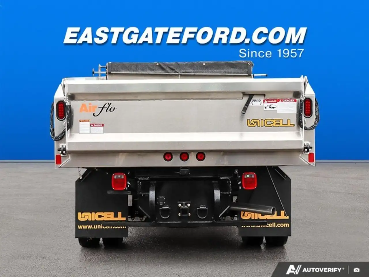 Ford F-550 Super Duty снимка Ford F-550 Super Duty