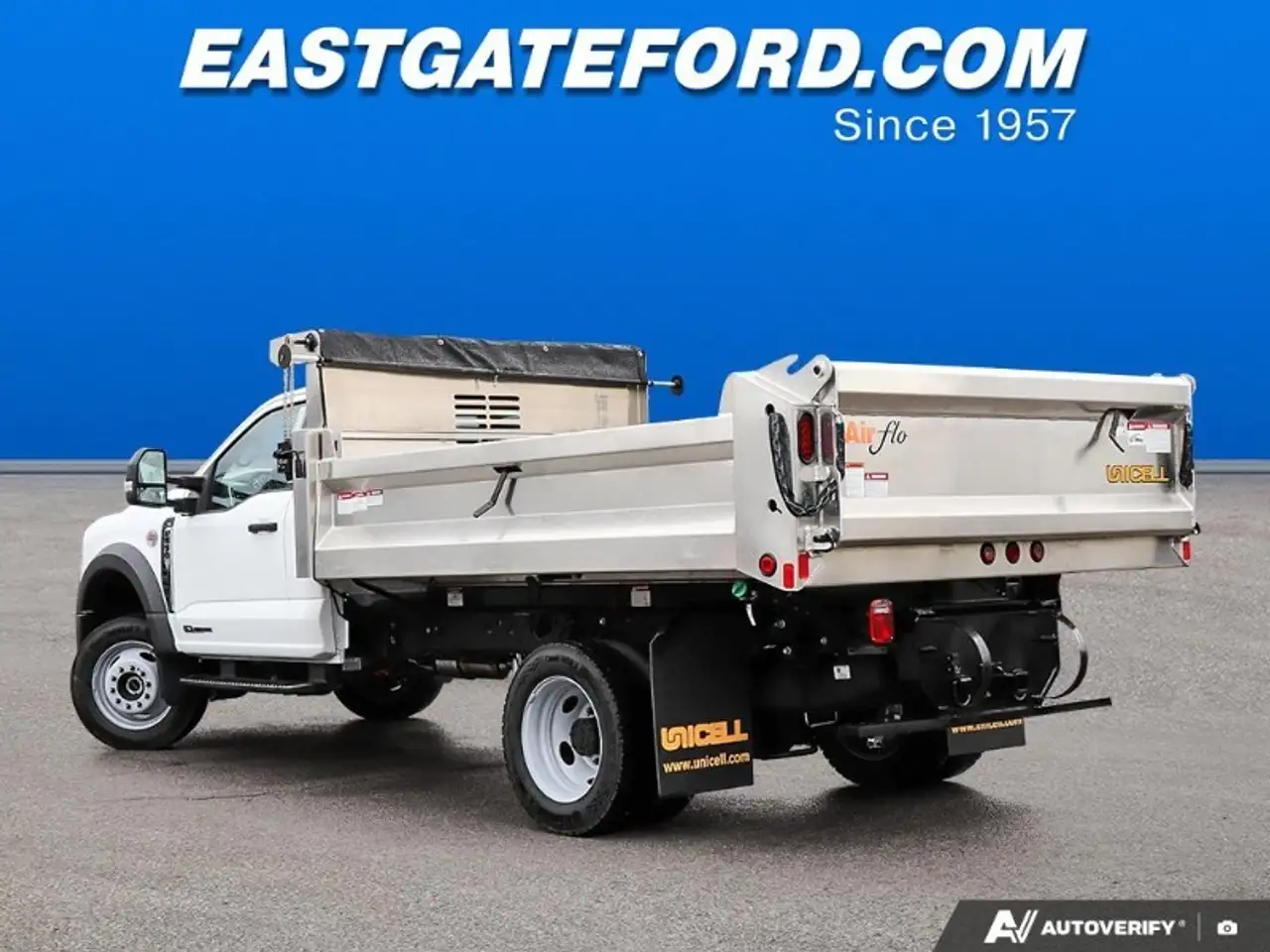 Ford F-550 Super Duty снимка Ford F-550 Super Duty