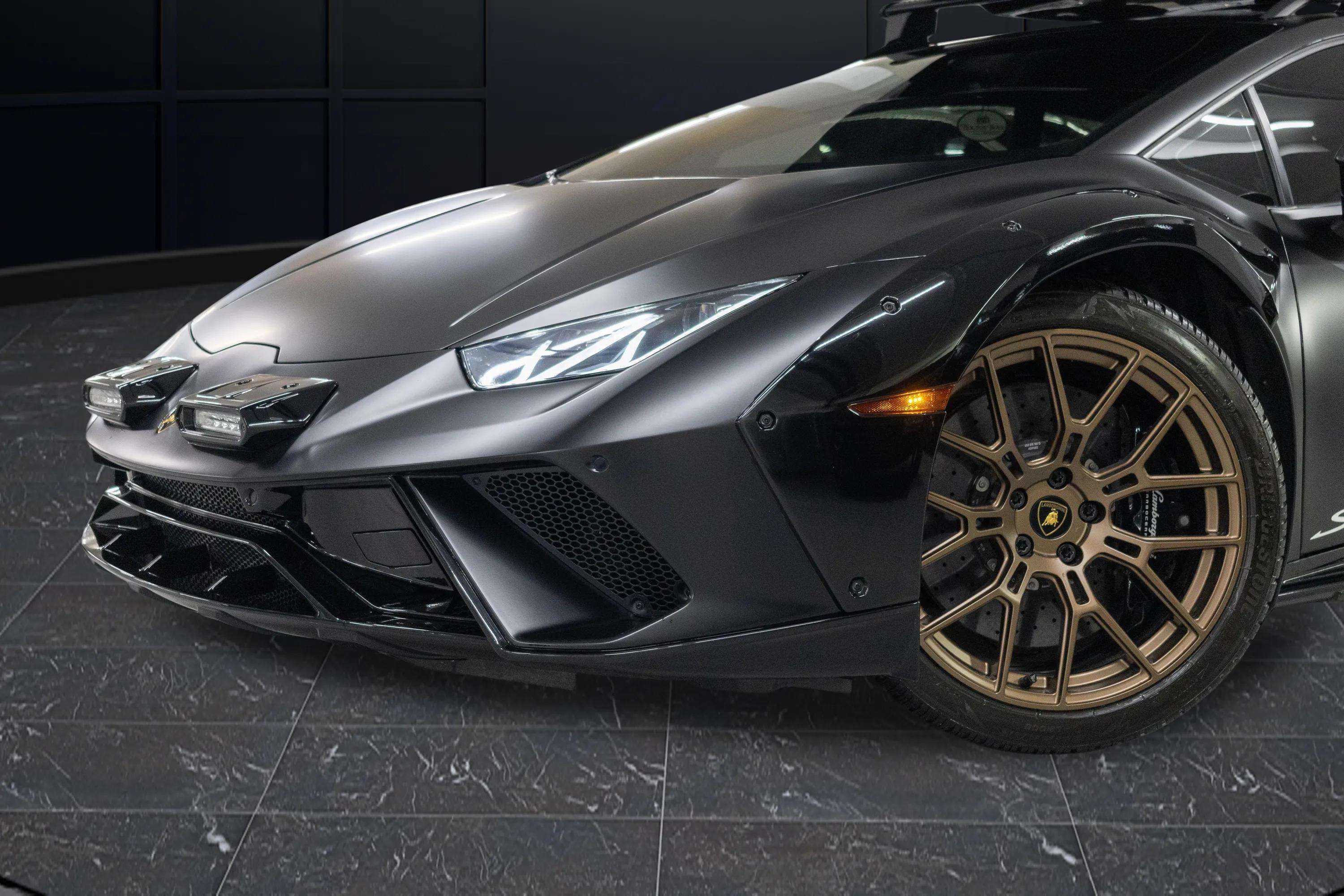2024 Lamborghini Huracan Sterato — photo 3
