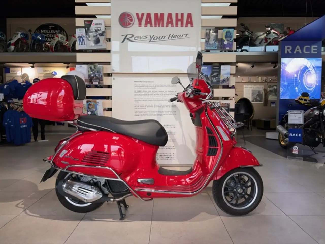 Vespa GTS 125
