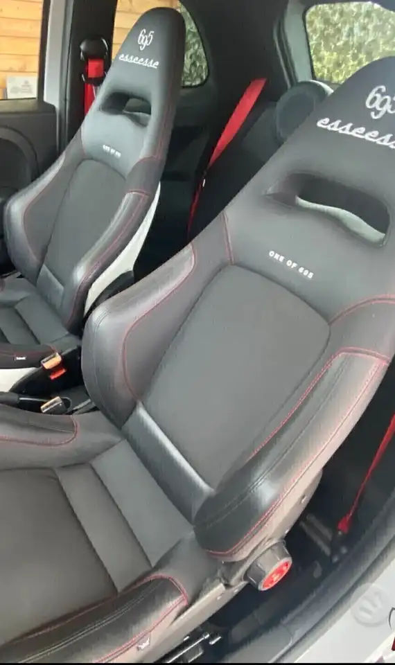 Abarth 695 2022