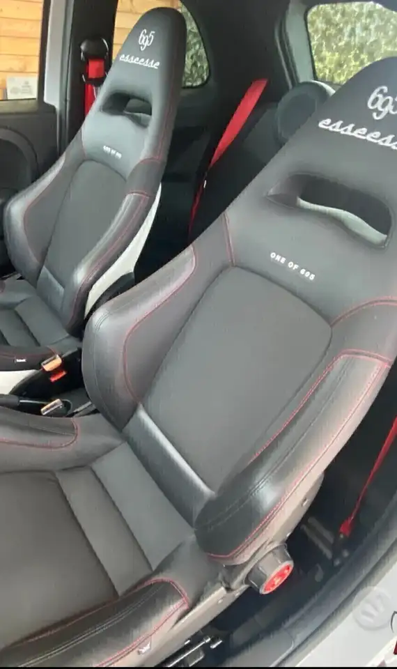 Abarth 695 2022