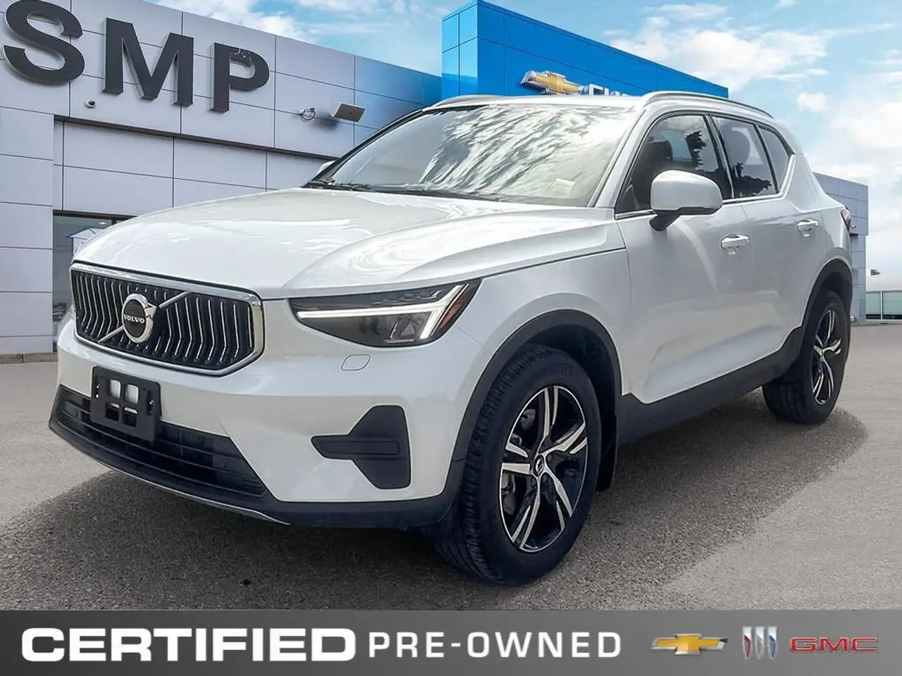 2025 Volvo XC40