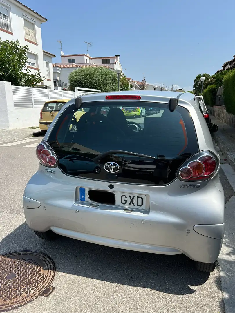 Toyota Aygo 1.0 VVT-i Blue Comfort Automático - 2