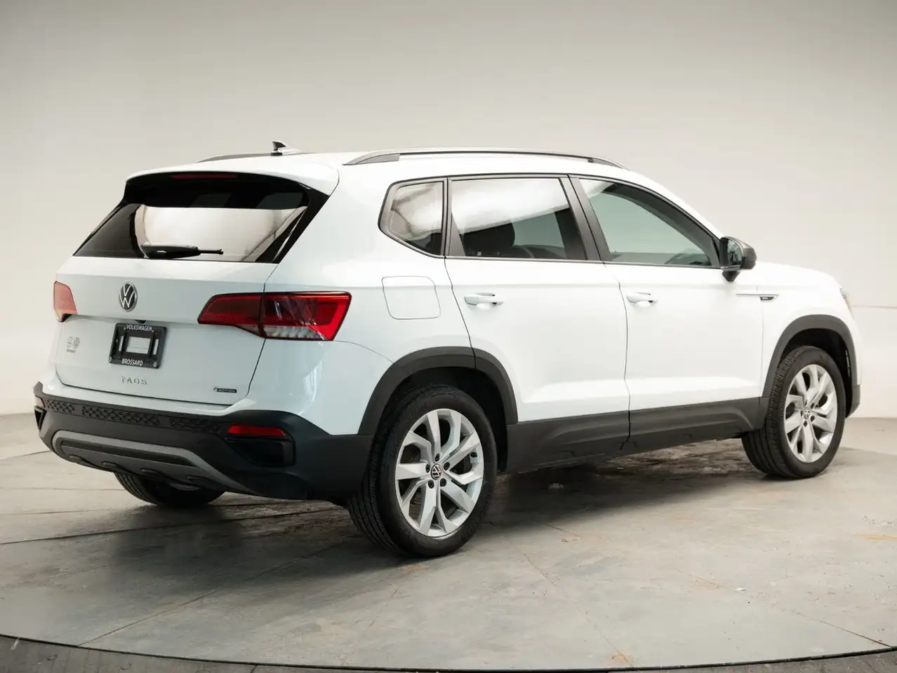 Volkswagen Taos снимка Volkswagen Taos